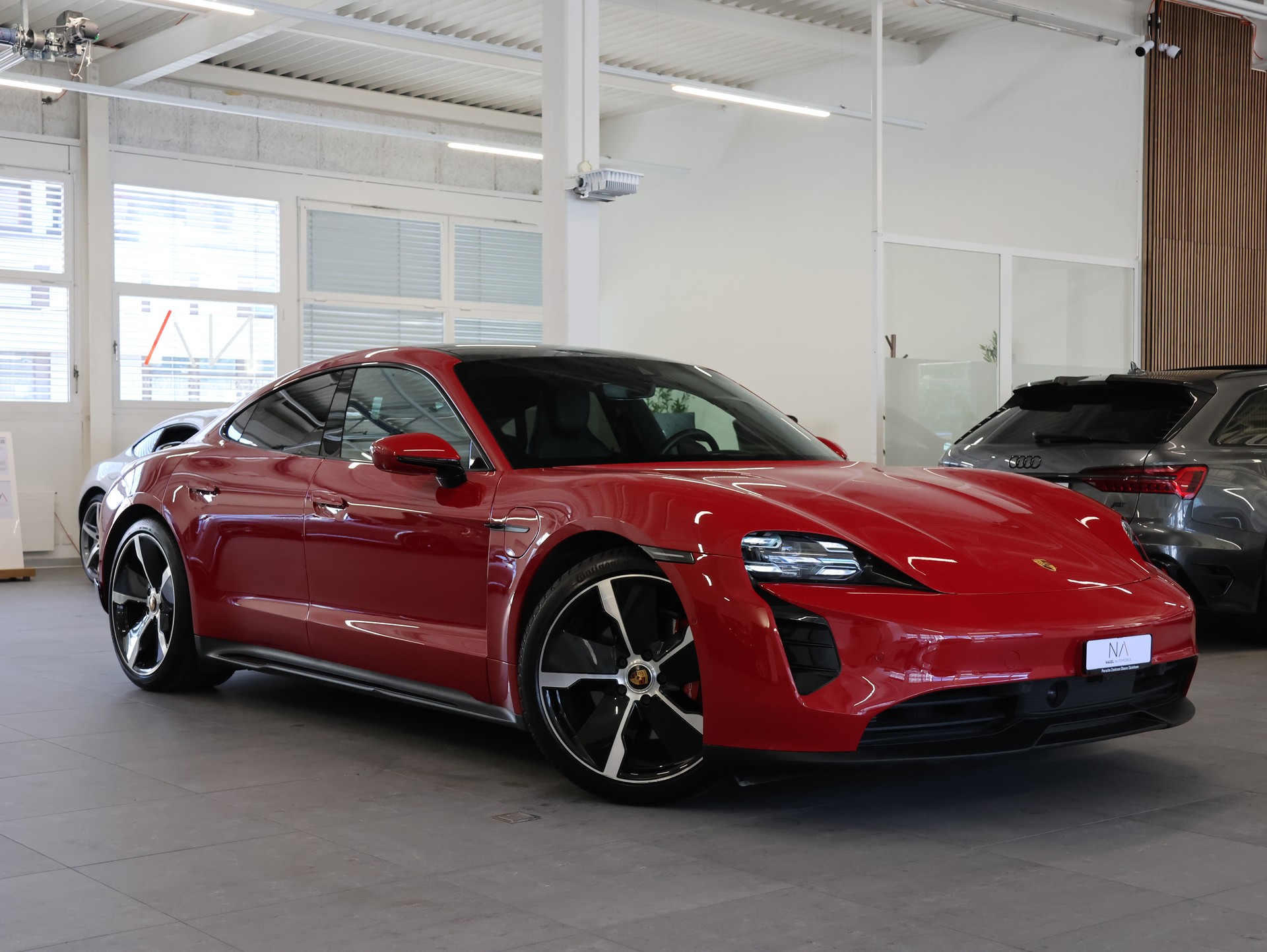 PORSCHE Taycan 4S *Panoramadach* *Bose* *360 Kamera*