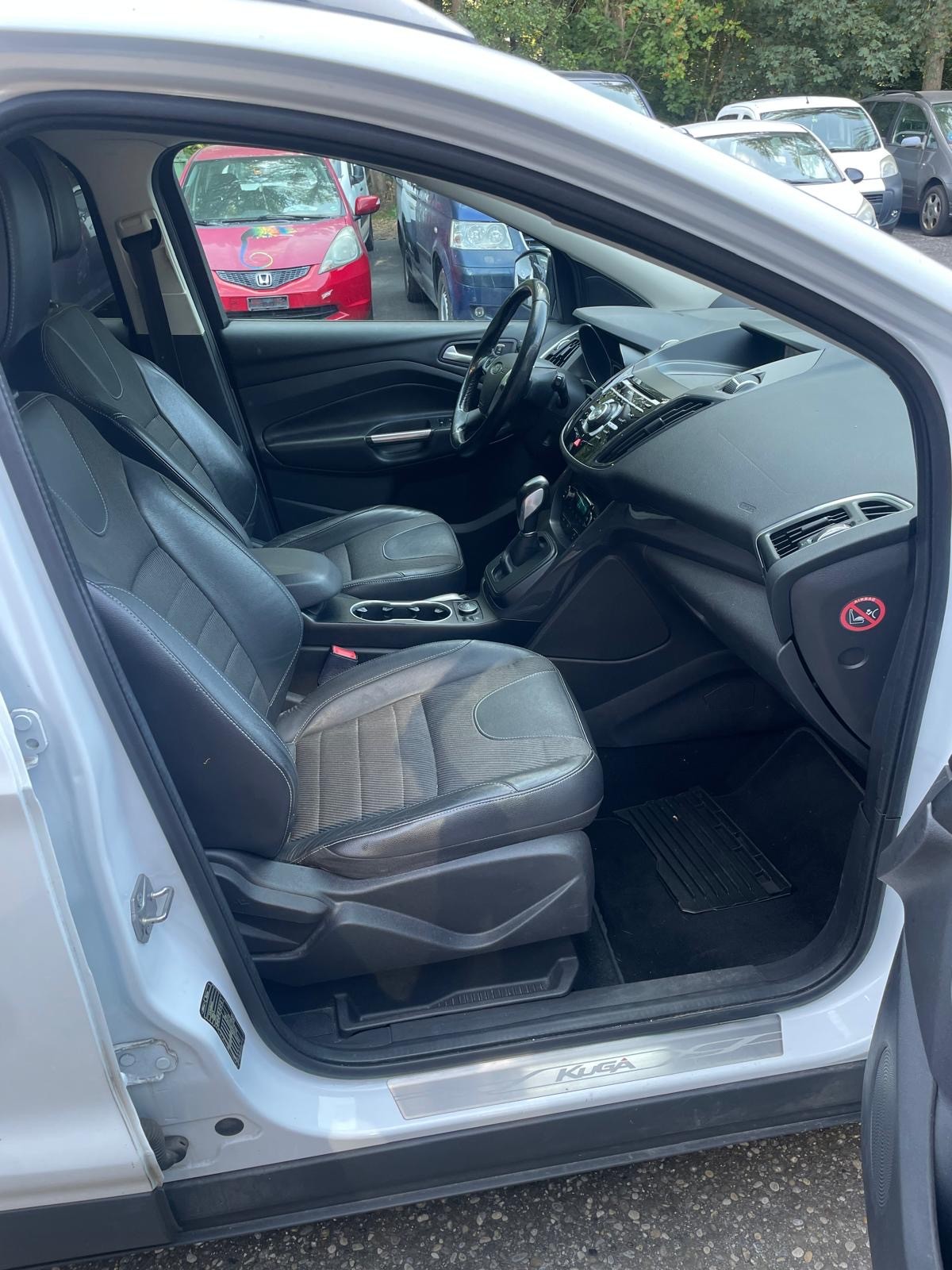 FORD Kuga 1.6 SCTi Carving 4WD Automatic-image-6