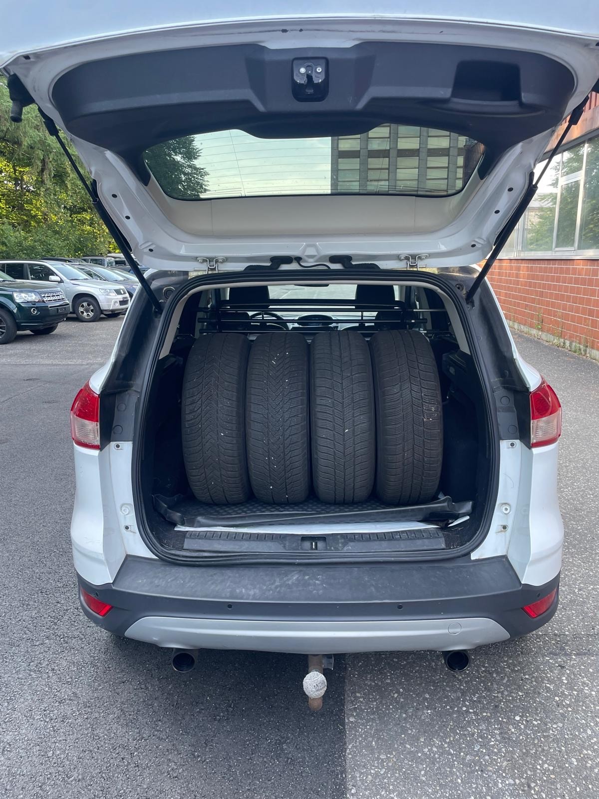 FORD Kuga 1.6 SCTi Carving 4WD Automatic-image-1