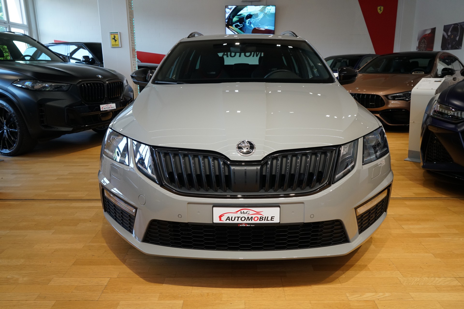 SKODA Octavia Combi 2.0 TDI RS 4x4 DSG-showroom-element-1