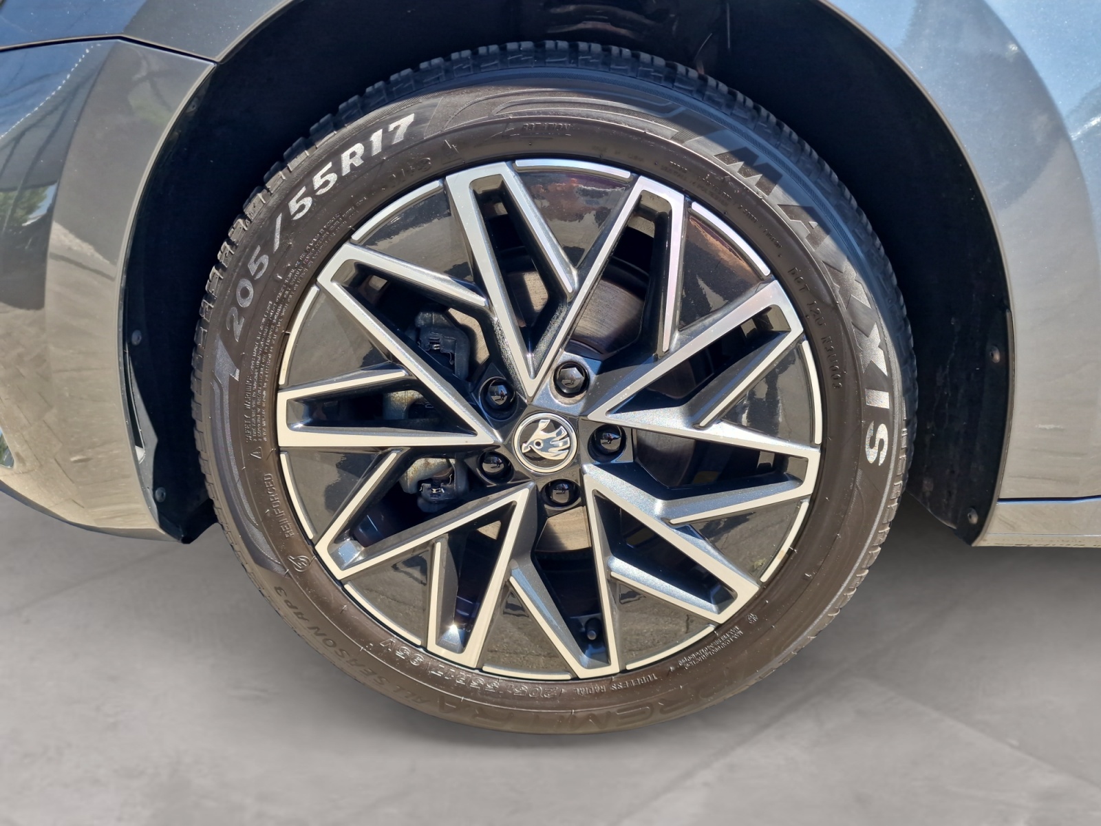 SKODA Octavia Combi 2.0 TDI DSG Selection-image-8