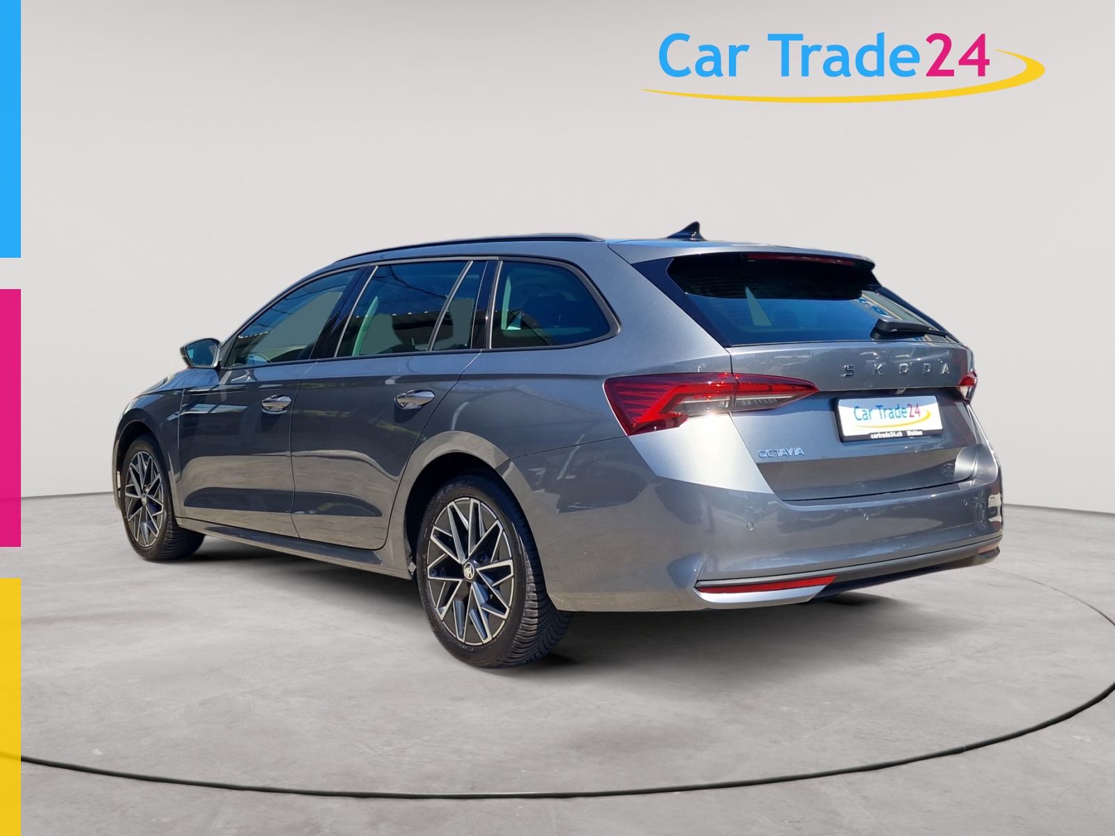 SKODA Octavia Combi 2.0 TDI DSG Selection-showroom-element-2