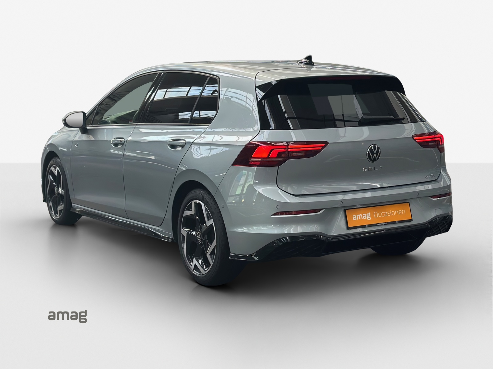 VW Golf 1.5 e TSI mHEV R-Line DSG-showroom-element-2