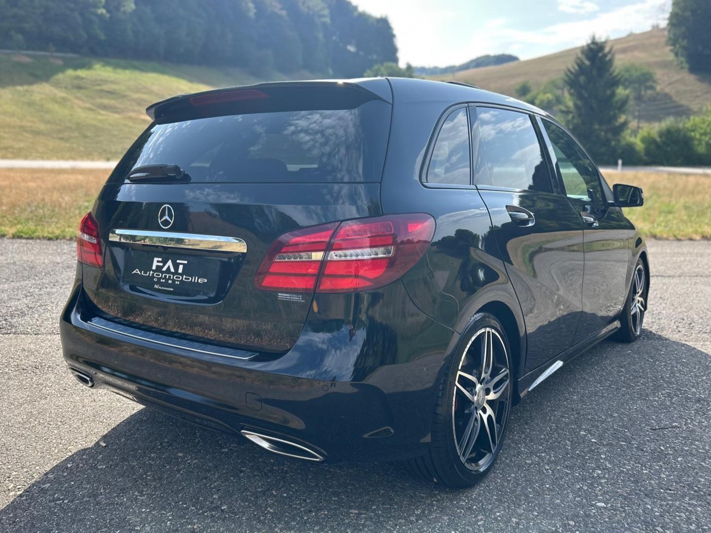 MERCEDES-BENZ B 220 CDI Swiss Star Edition AMG Line 4Matic-image-4
