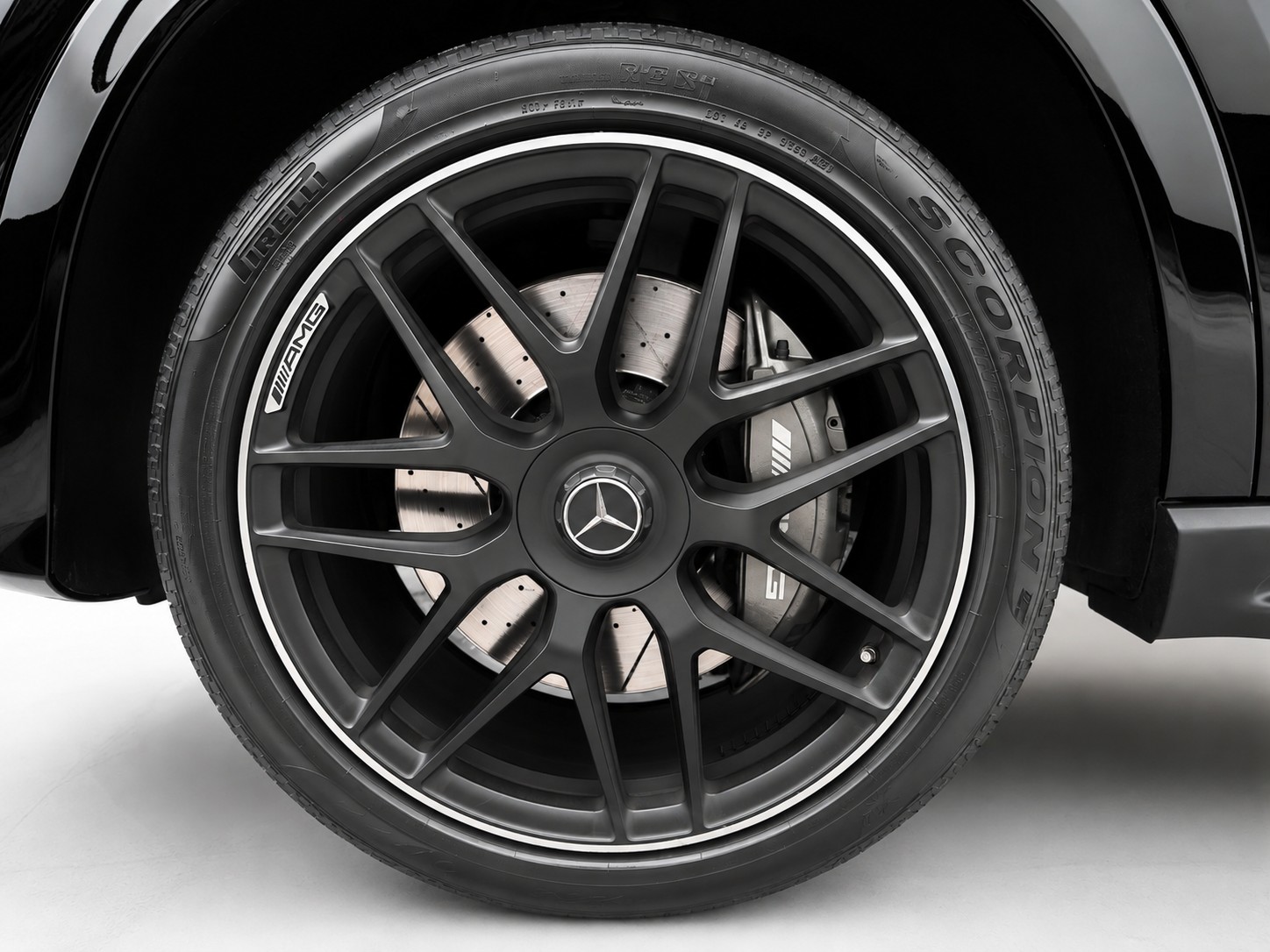 MERCEDES-BENZ GLE 53 Hybrid AMG 4matic+ Coupé v-image-27