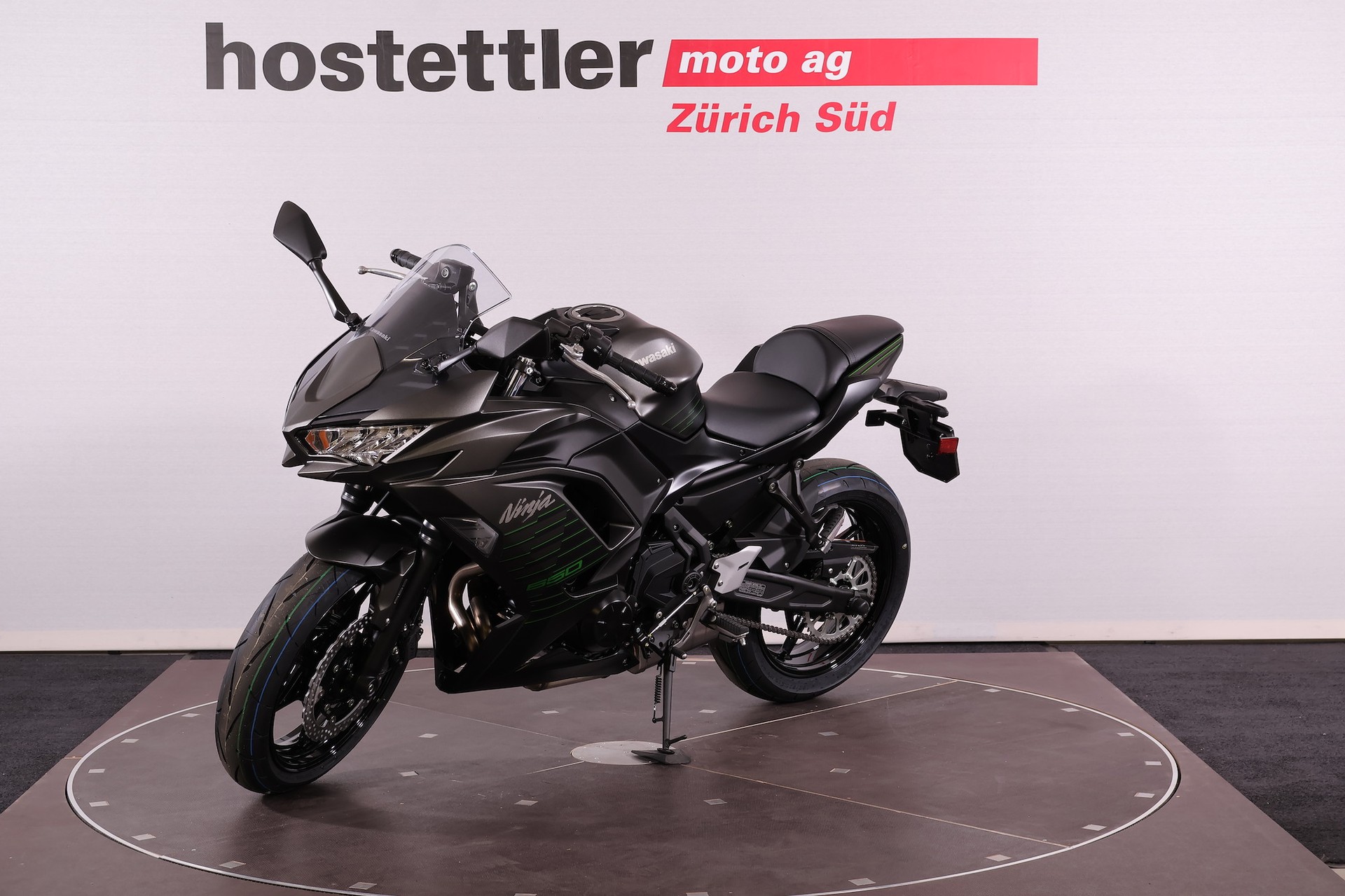 KAWASAKI Ninja 650-showroom-element-1