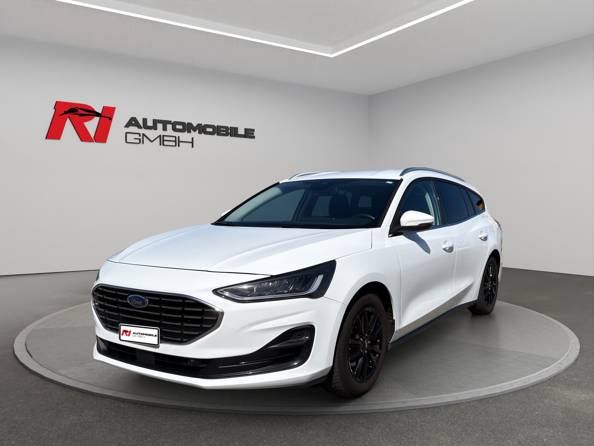FORD Focus 1.0 MHEV Titanium X Automat