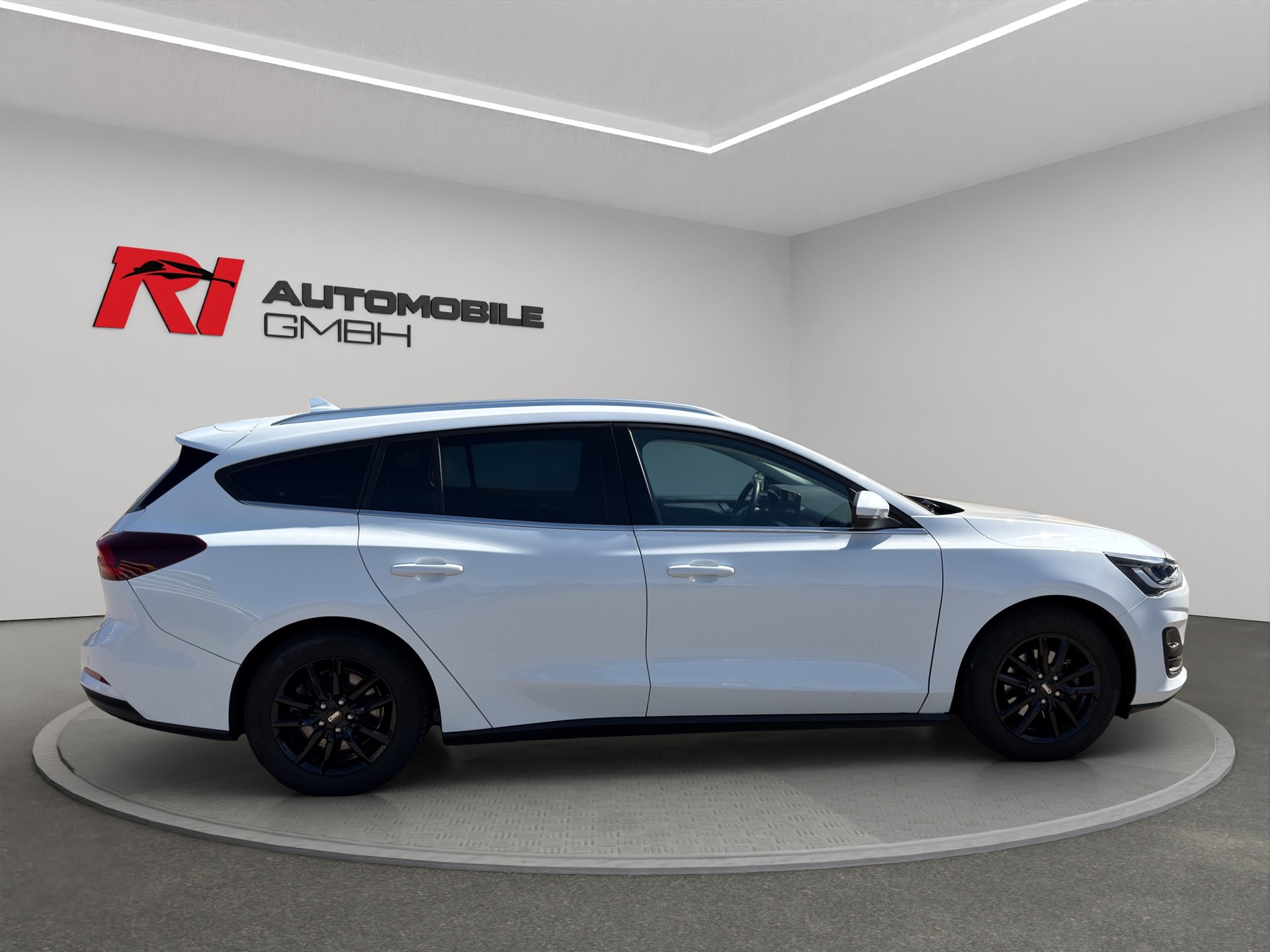 FORD Focus 1.0 MHEV Titanium X Automat-image-5