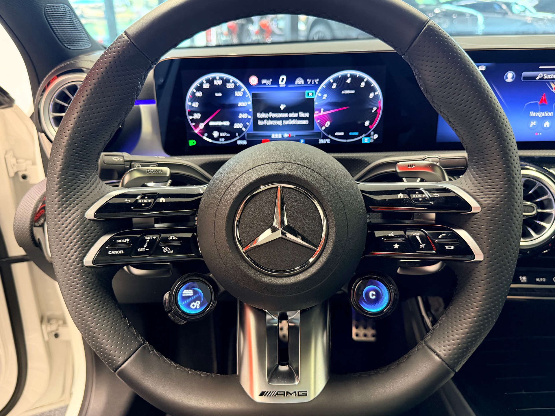 MERCEDES-BENZ A AMG 35 4Matic 8G-DCT-image-23