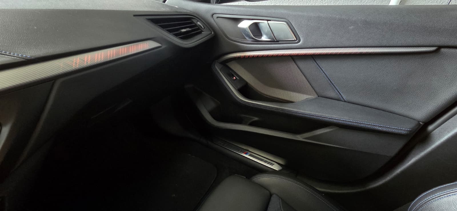 BMW 118i Steptronic M Sport-image-8