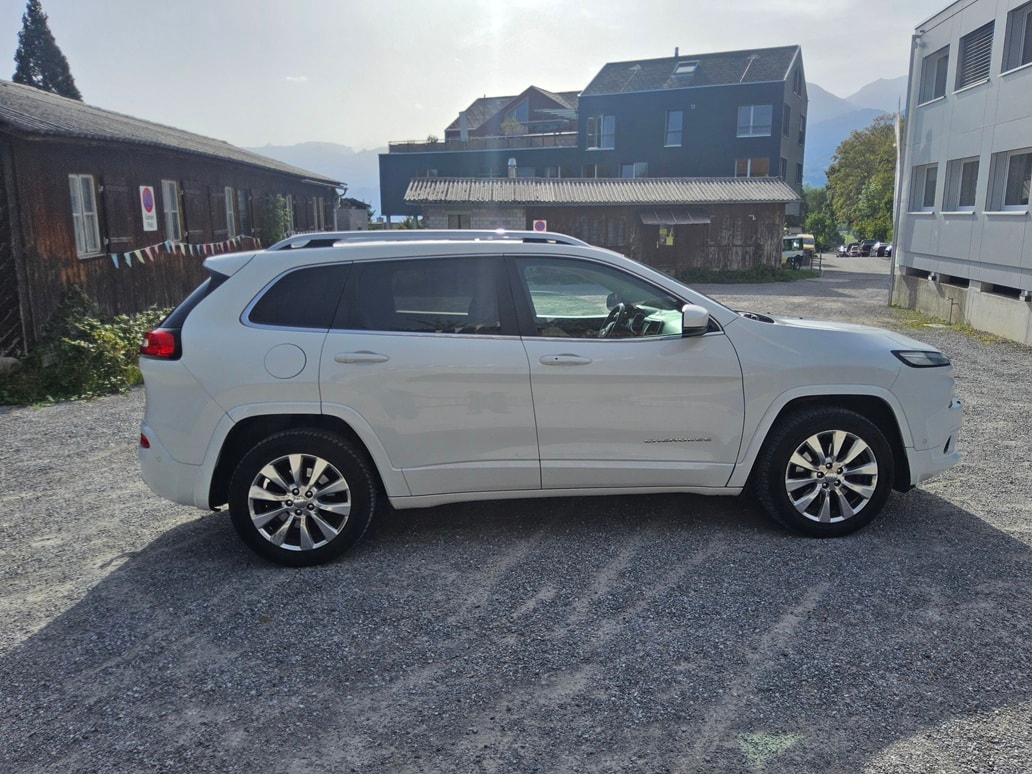 JEEP Cherokee 2.2TD Overland AWD 9ATX-image-9