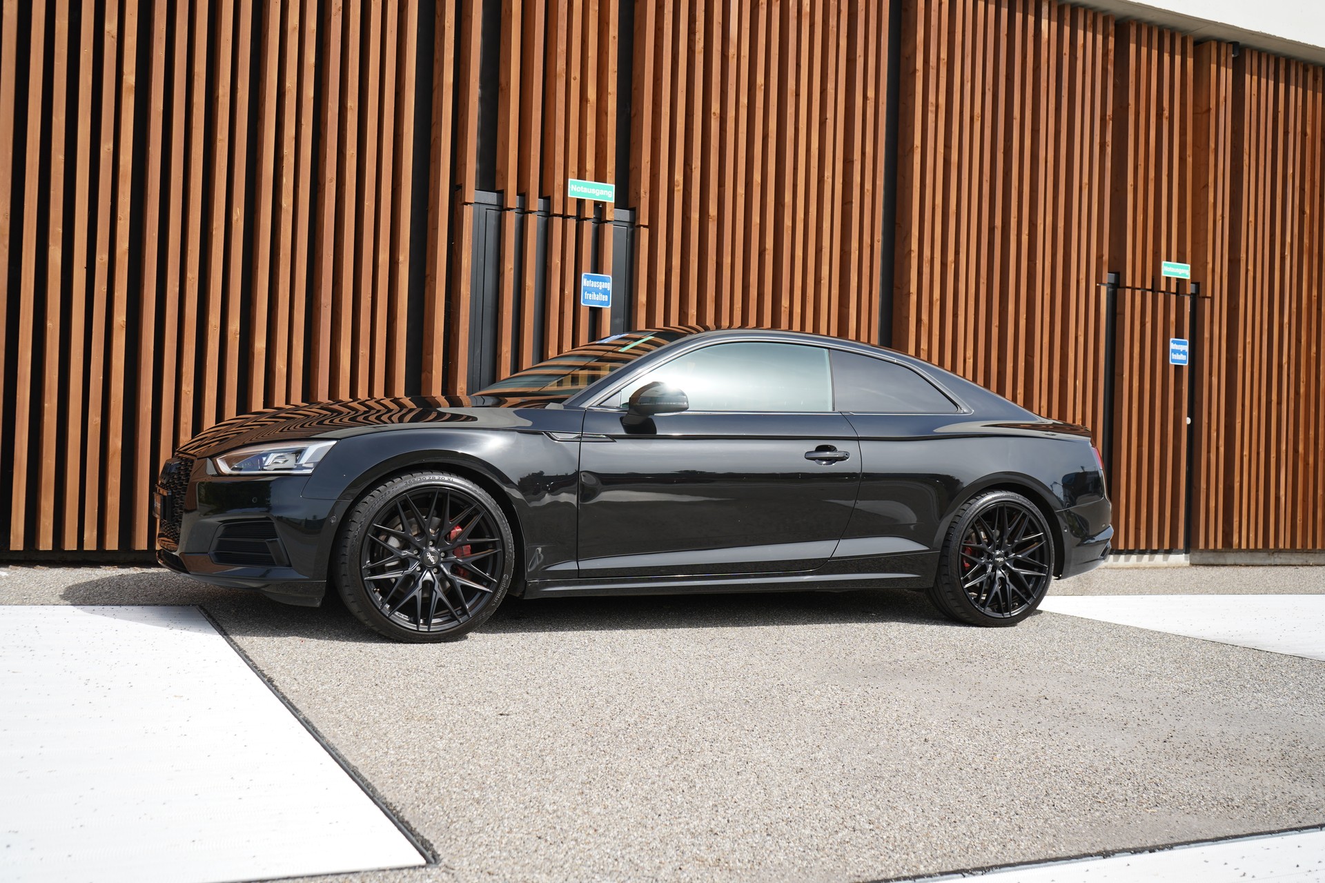 AUDI A5 COUPÉ 2.0 TDI SPORT BLACK S-TRONIC l 190 PS-image-10