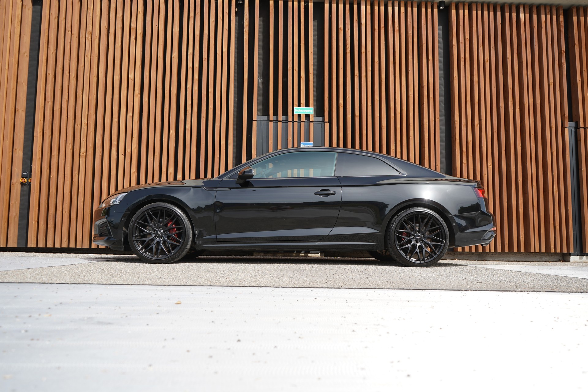AUDI A5 COUPÉ 2.0 TDI SPORT BLACK S-TRONIC l 190 PS-showroom-element-1