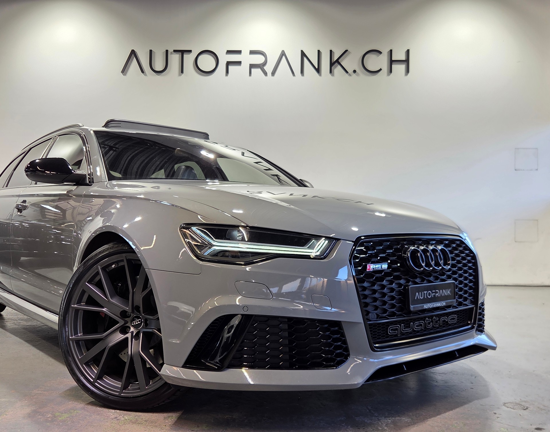 AUDI RS6 Avant 4.0 V8 TFSI perform. qu. T-Tr.-image-8