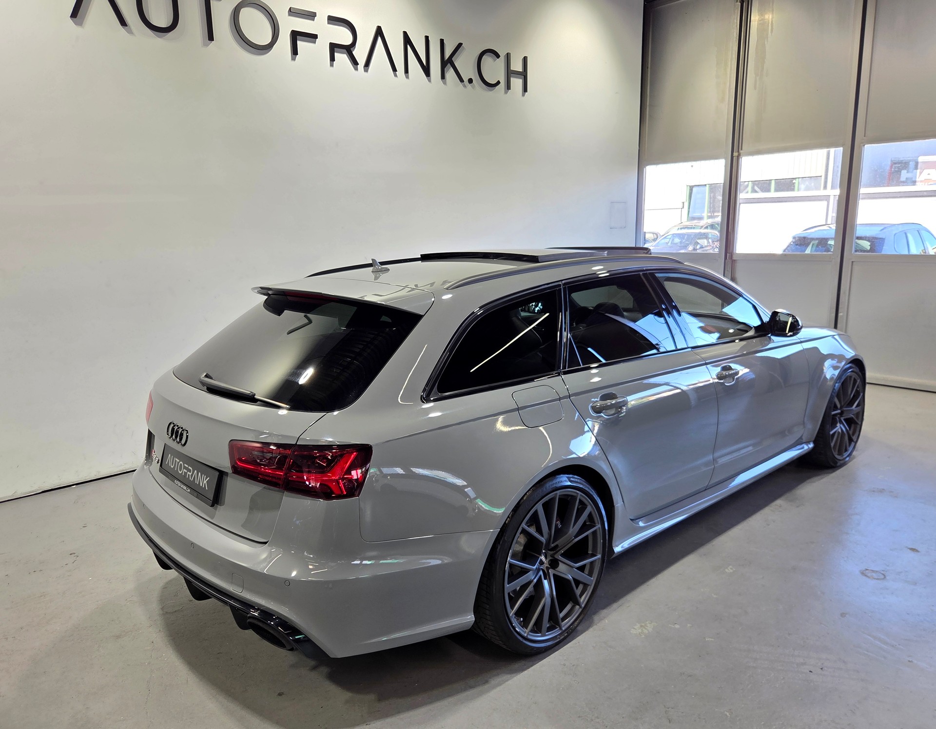 AUDI RS6 Avant 4.0 V8 TFSI perform. qu. T-Tr.-image-16
