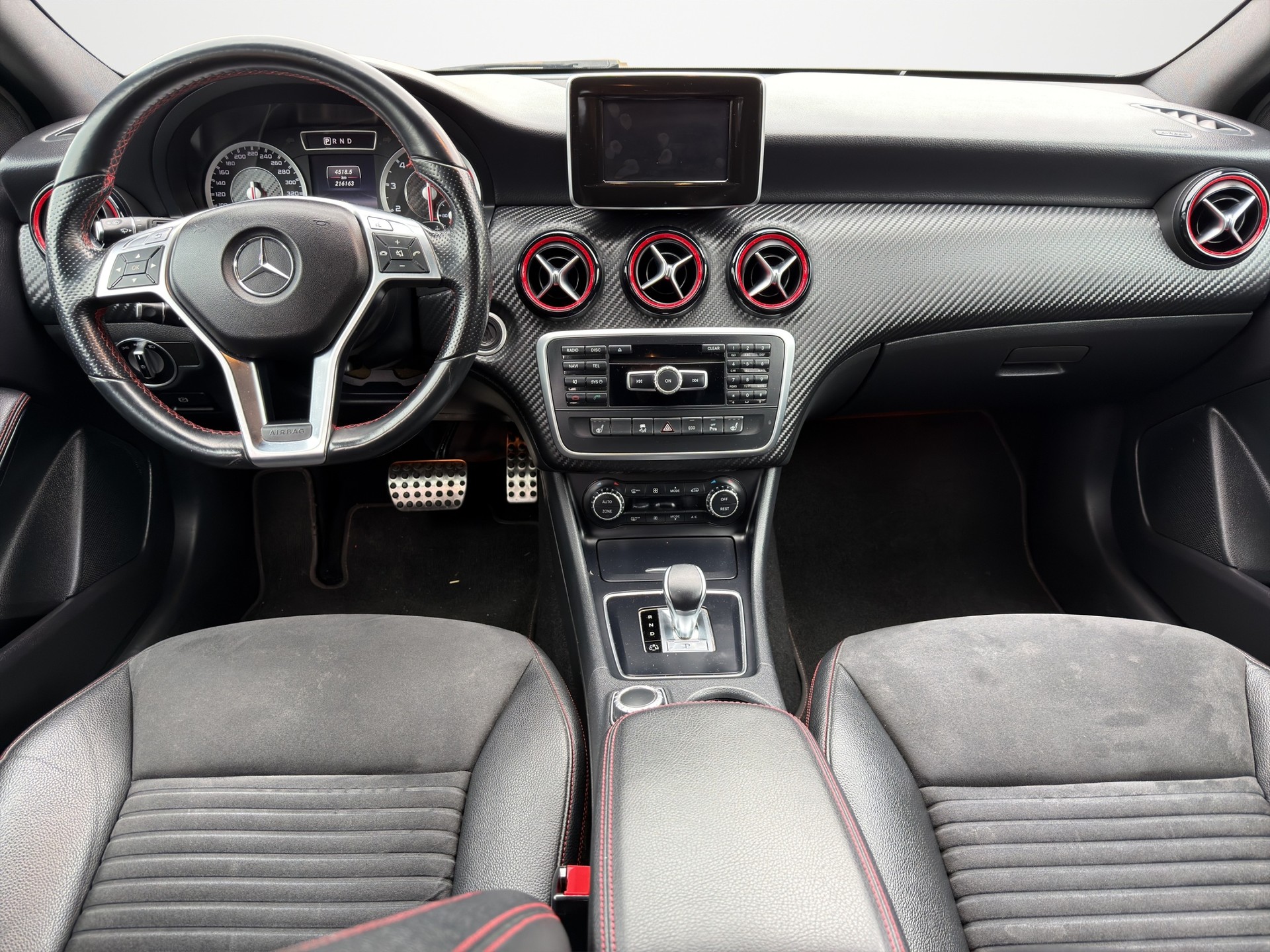 MERCEDES-BENZ A 45 AMG 4Matic Speedshift 7G-DCT-image-9
