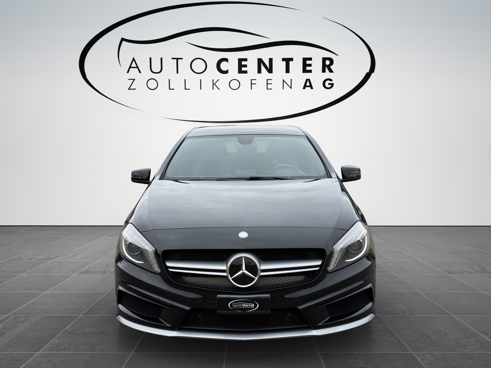 MERCEDES-BENZ A 45 AMG 4Matic Speedshift 7G-DCT-showroom-element-1