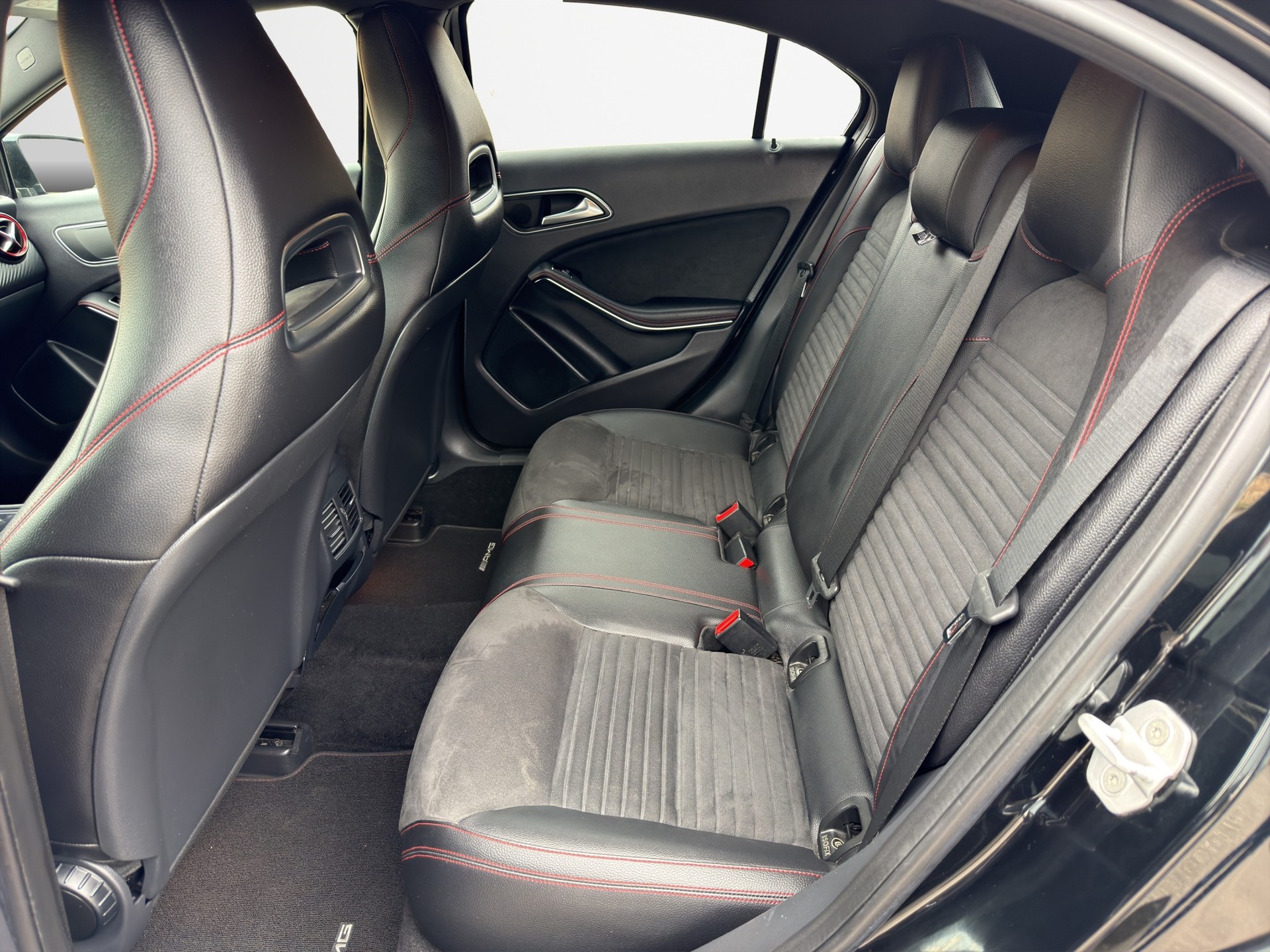 MERCEDES-BENZ A 45 AMG 4Matic Speedshift 7G-DCT-image-11