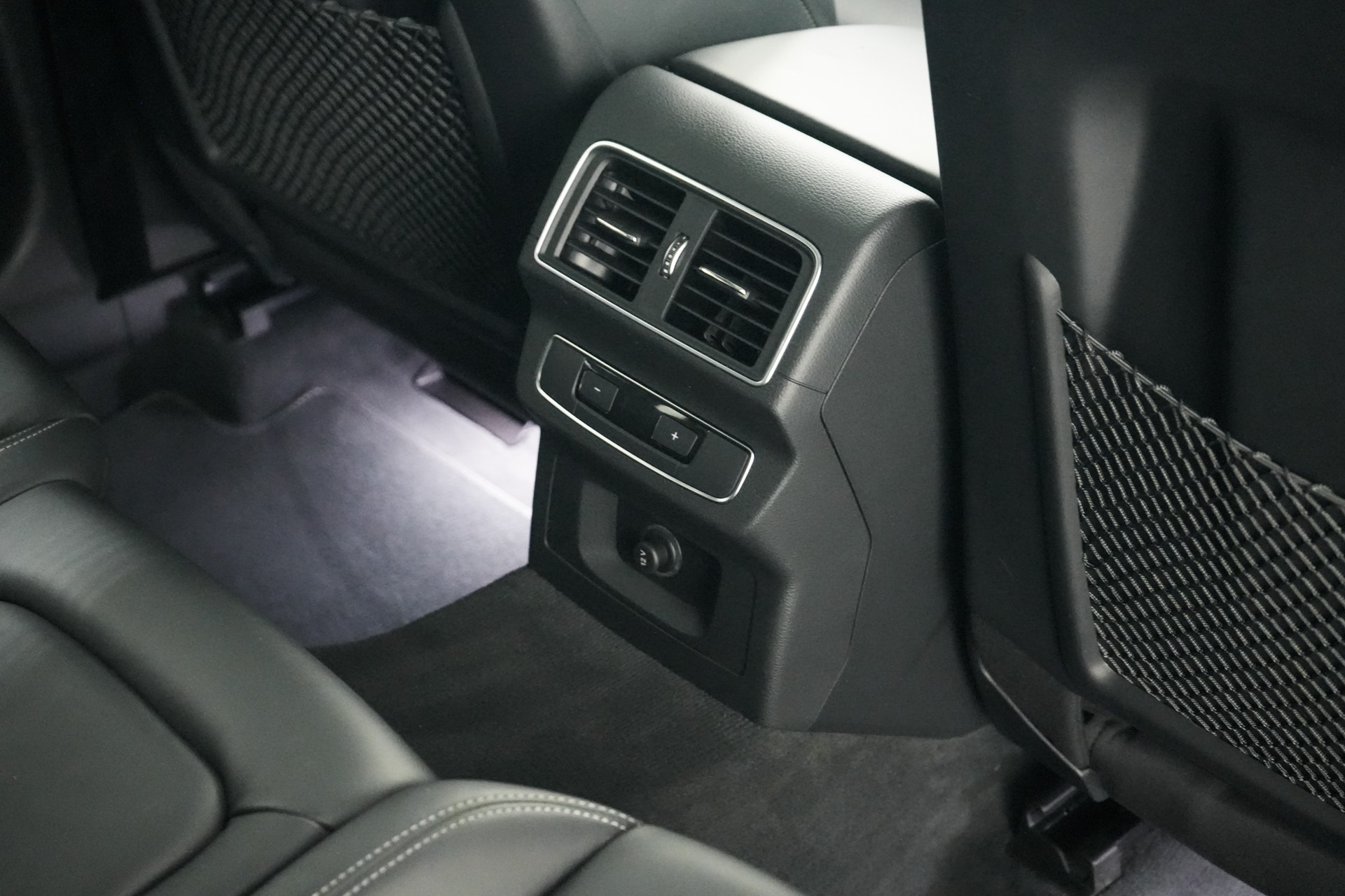 AUDI Q5 40 TDI sport quattro S-tronic-image-29