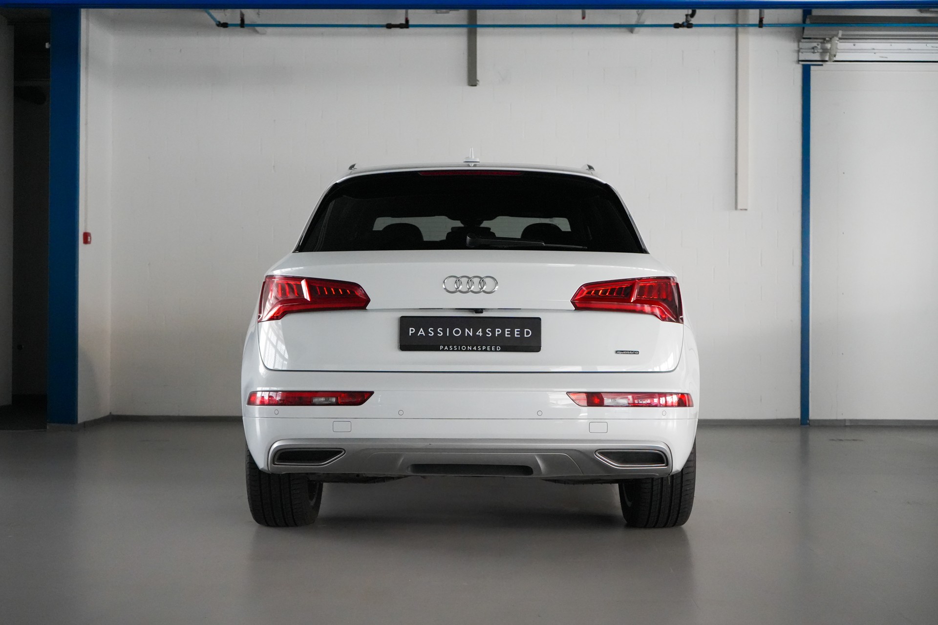 AUDI Q5 40 TDI sport quattro S-tronic-showroom-element-3