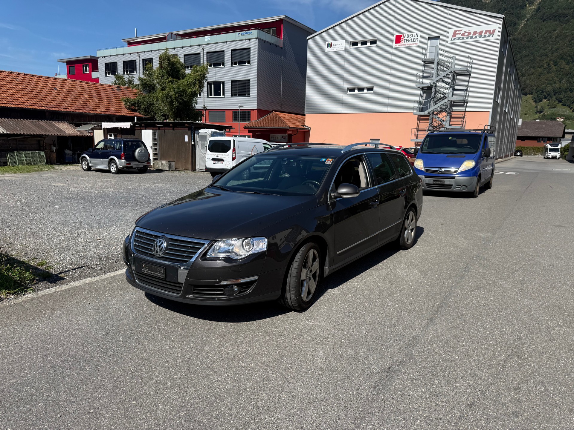 VW Passat Variant 2.0T FSI Highline-showroom-element-1
