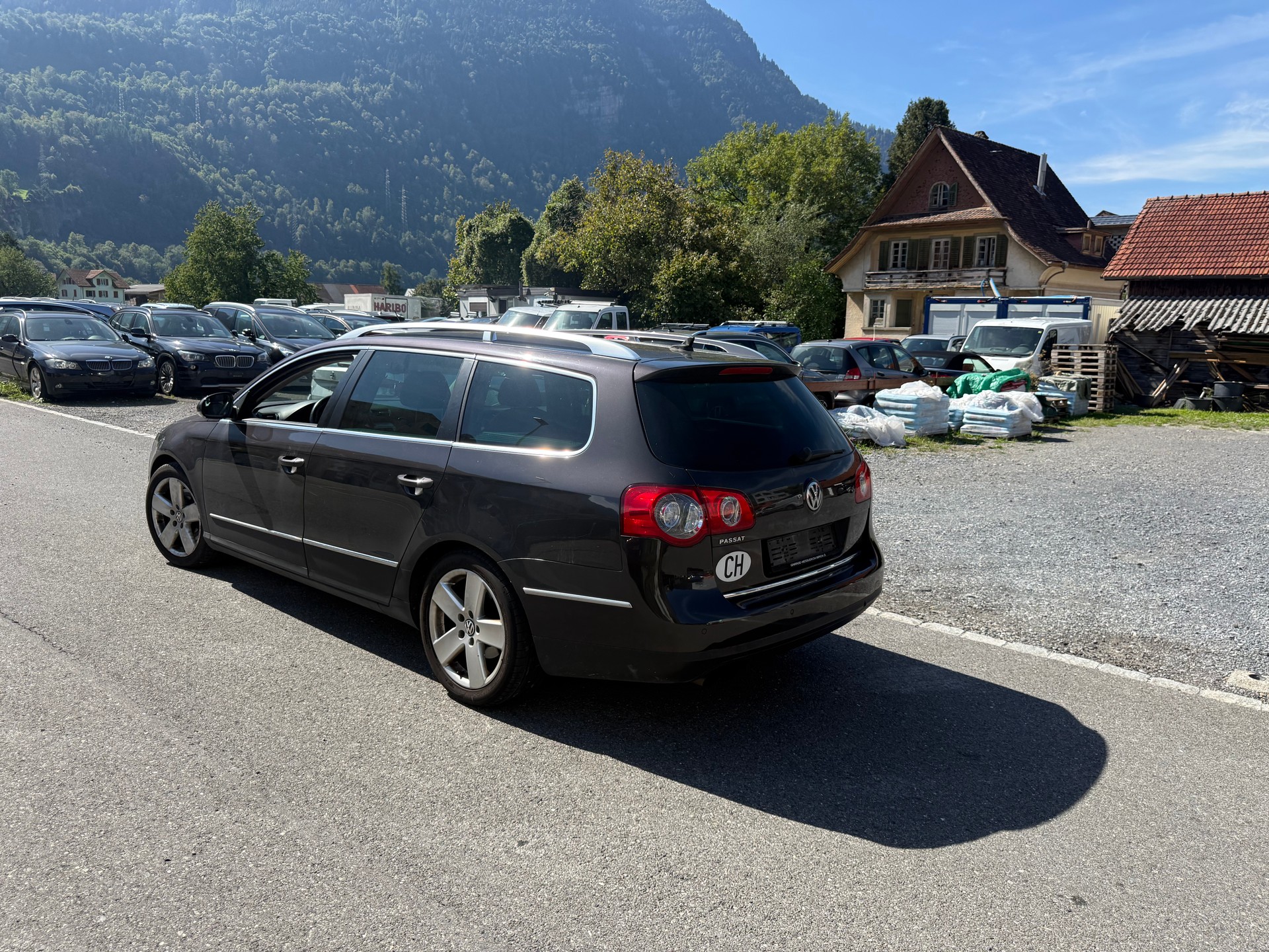 VW Passat Variant 2.0T FSI Highline-showroom-element-2