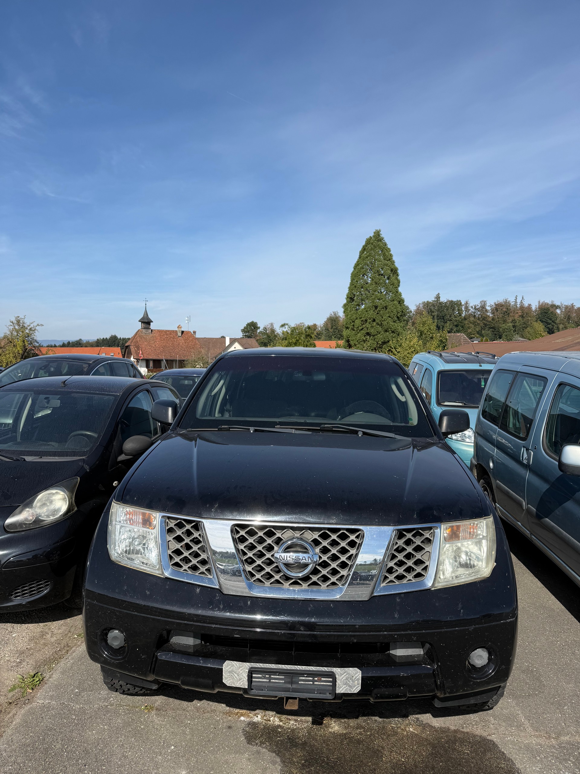 NISSAN Pathfinder 2.5 dCi XE