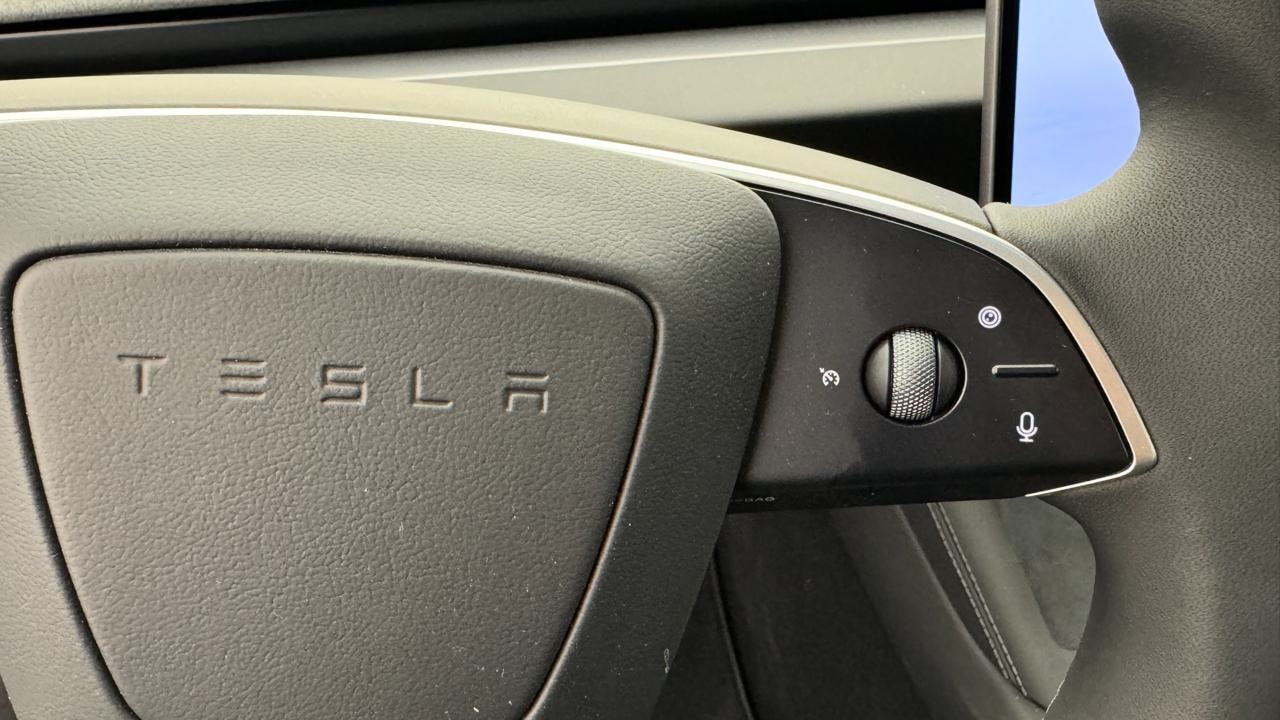 TESLA Model 3 Long Range RWD-image-9