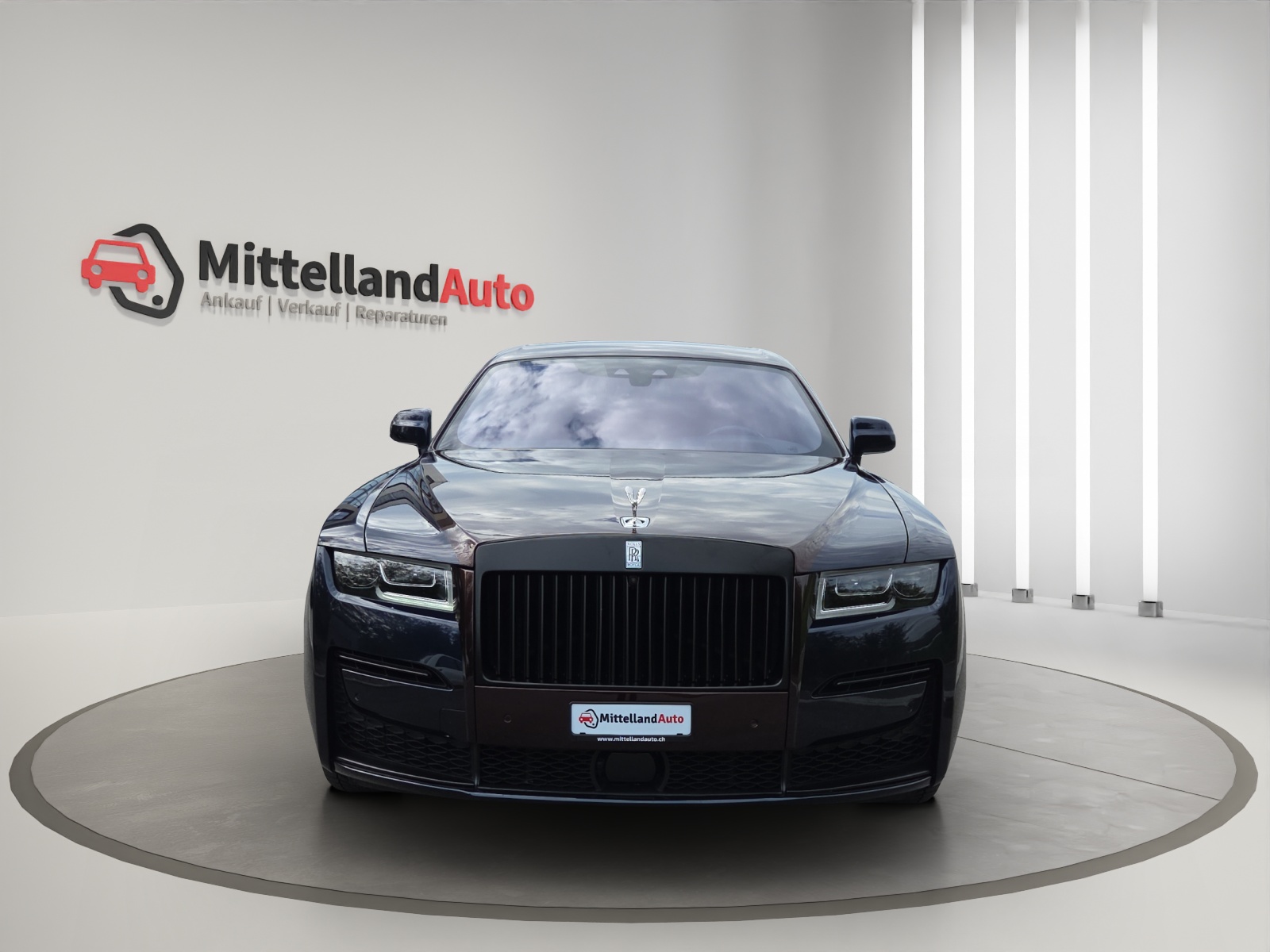 ROLLS-ROYCE Ghost II 6.75 V12-showroom-element-1