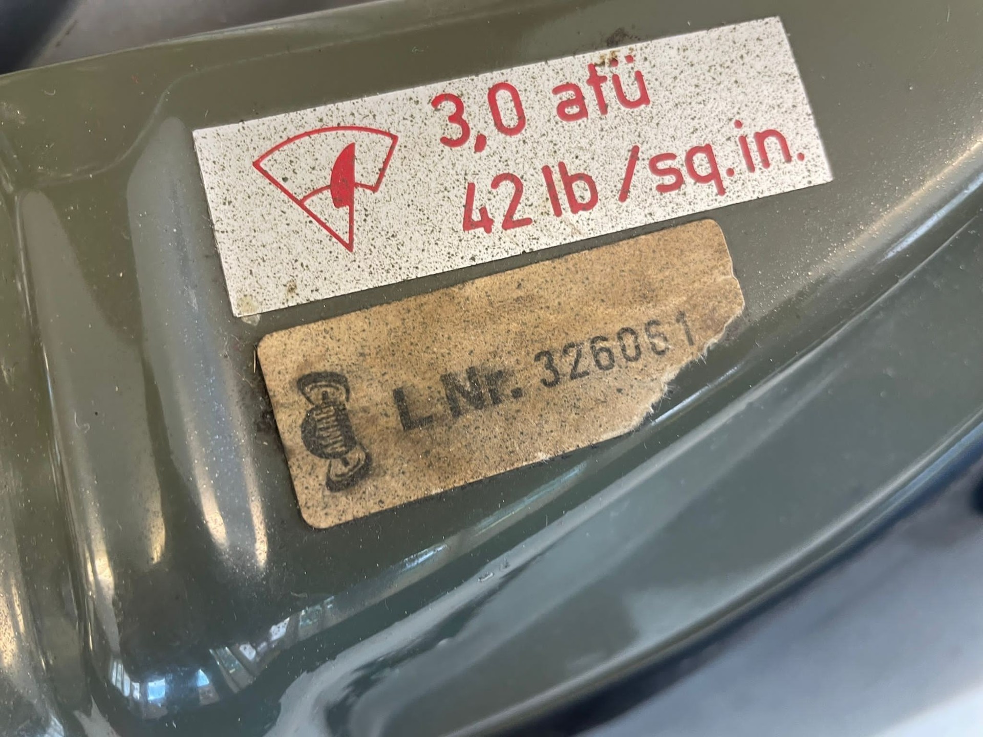 VW Käfer 1300 L-image-18