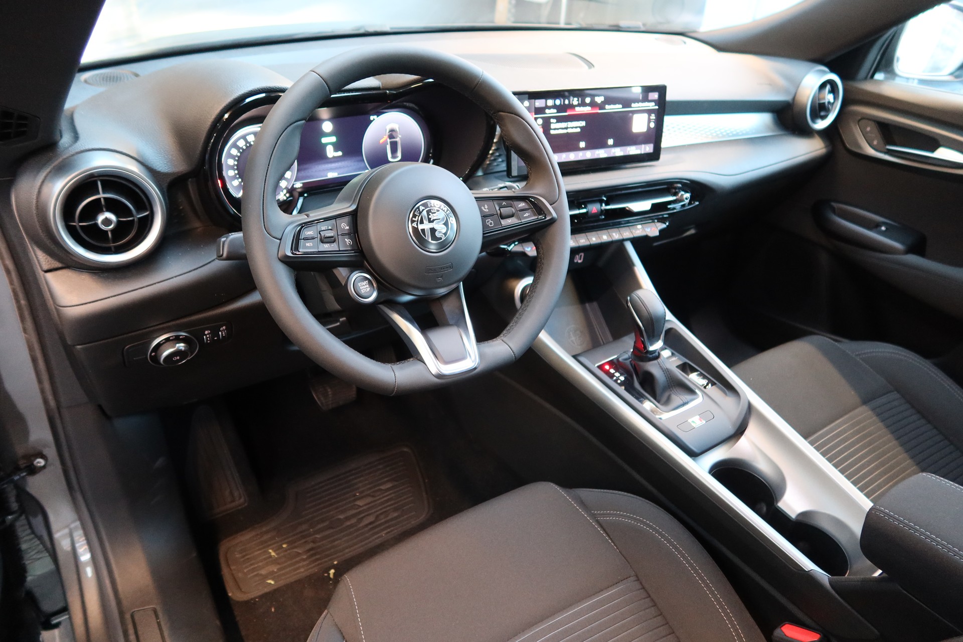 ALFA ROMEO Tonale 1.5 Hybrid Super-image-11
