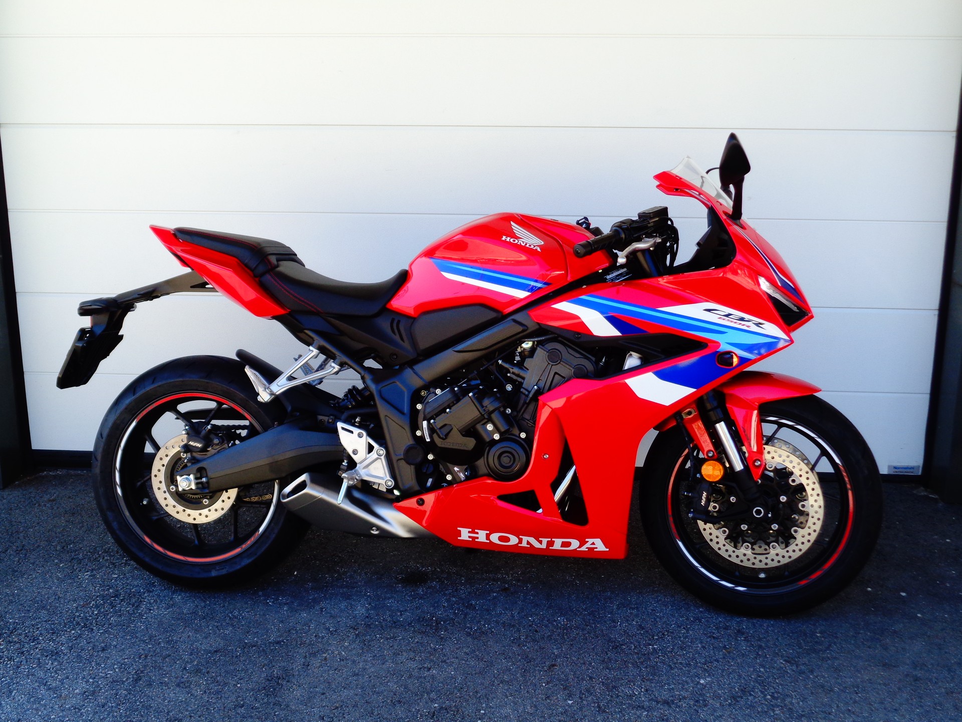 HONDA CBR 650 R E-Clutch-showroom-element-2