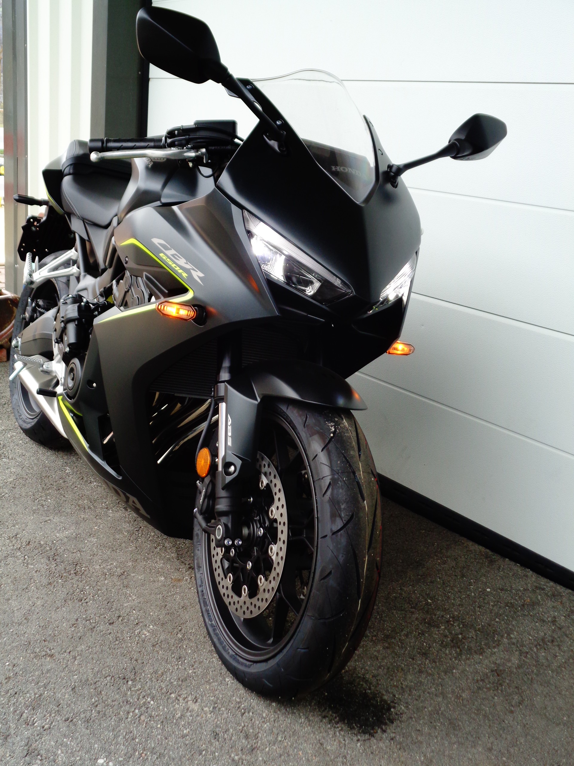 HONDA CBR 650 R E-Clutch-image-2