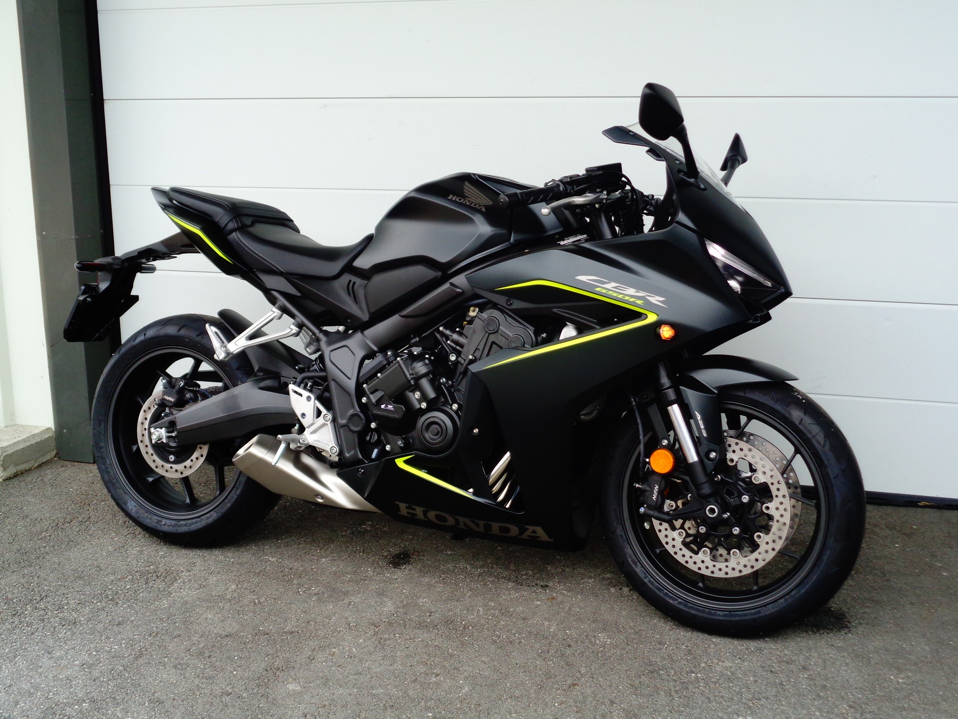 HONDA CBR 650 R E-Clutch-image-1