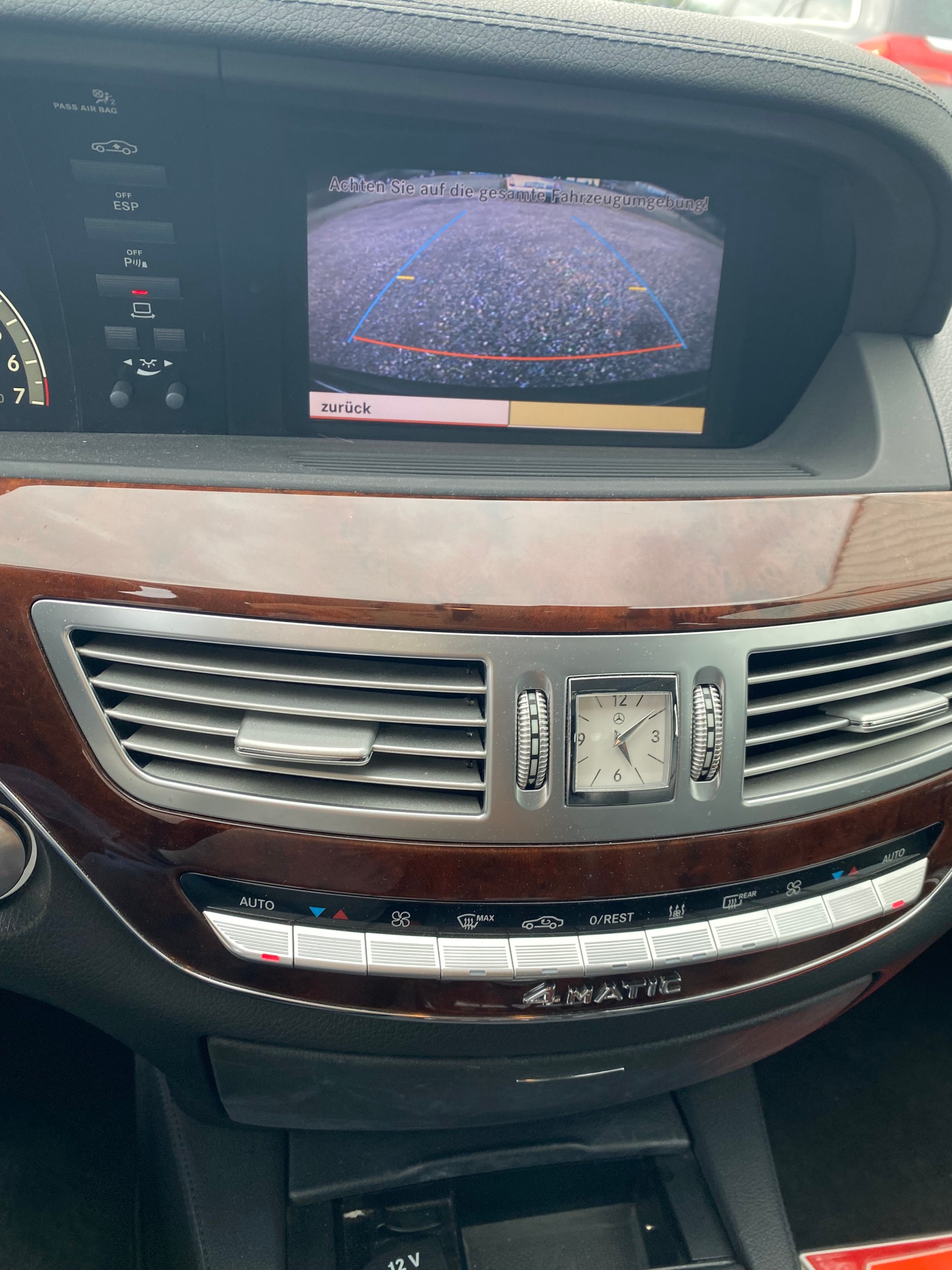 MERCEDES-BENZ S 500 4Matic 7G-Tronic-image-11