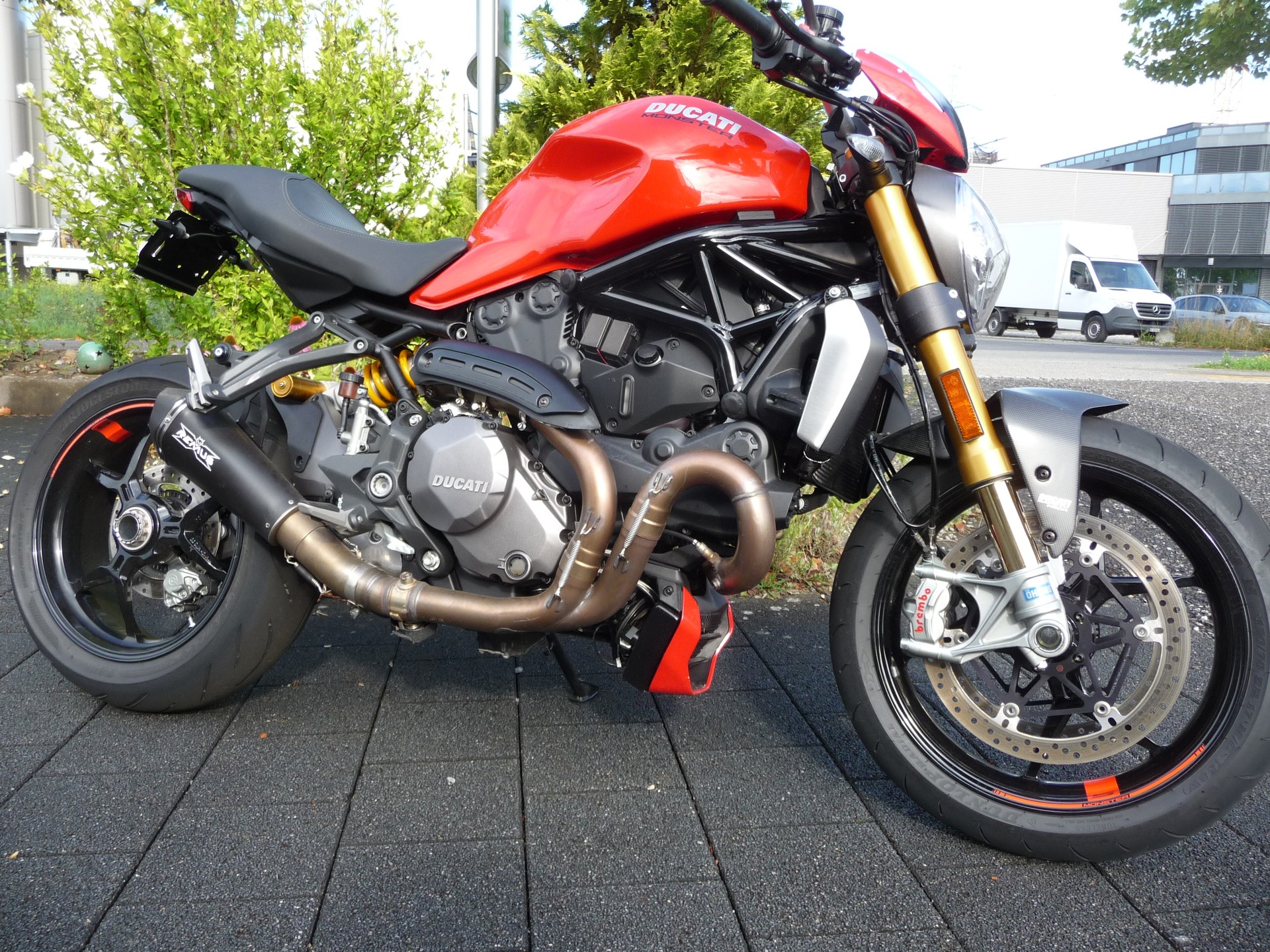 DUCATI Monster 1200 S-image-1