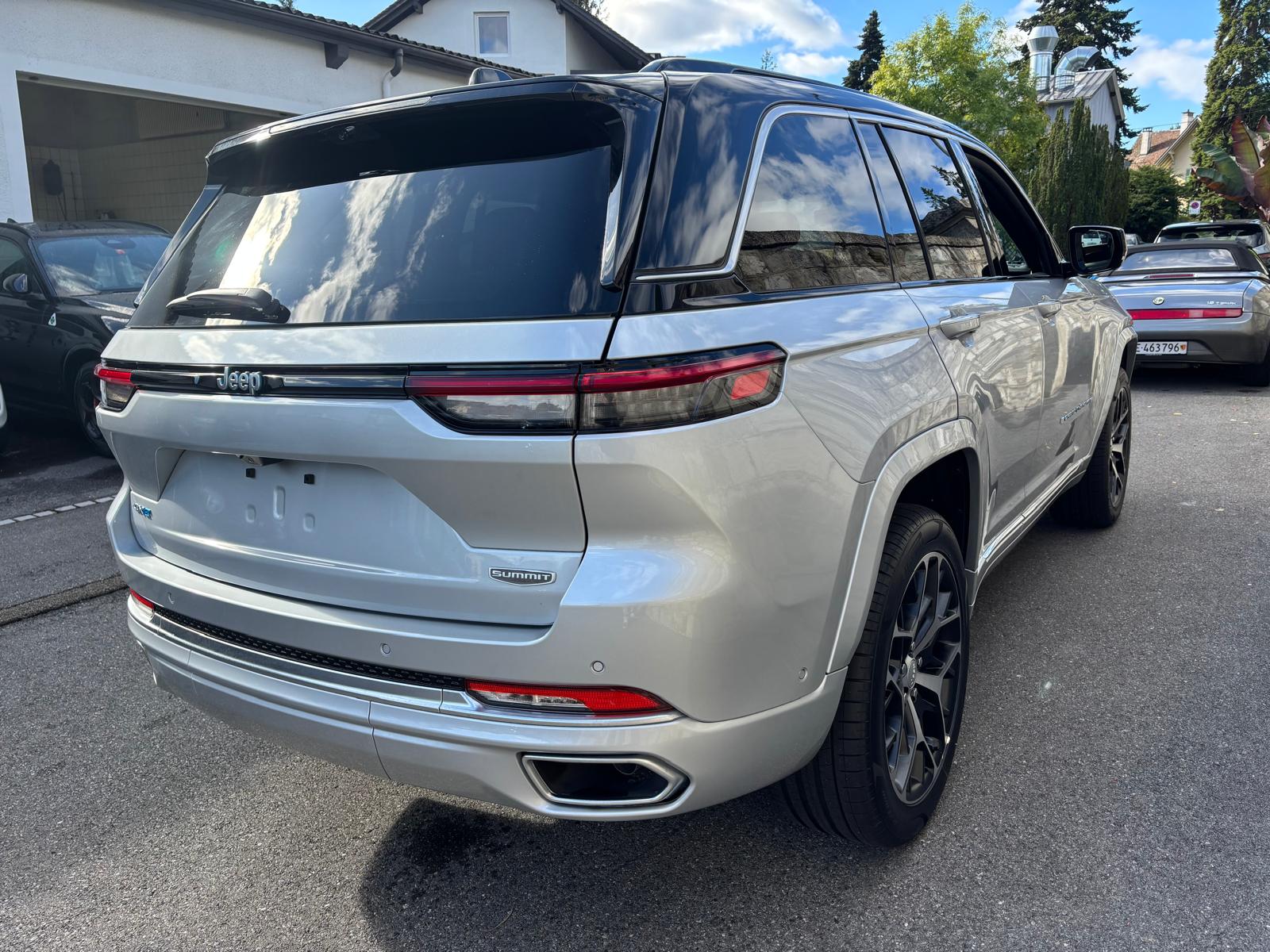 JEEP Grand Cherokee 2.0 Plug-in-Hybrid Summit Reserve 4xe-showroom-element-2