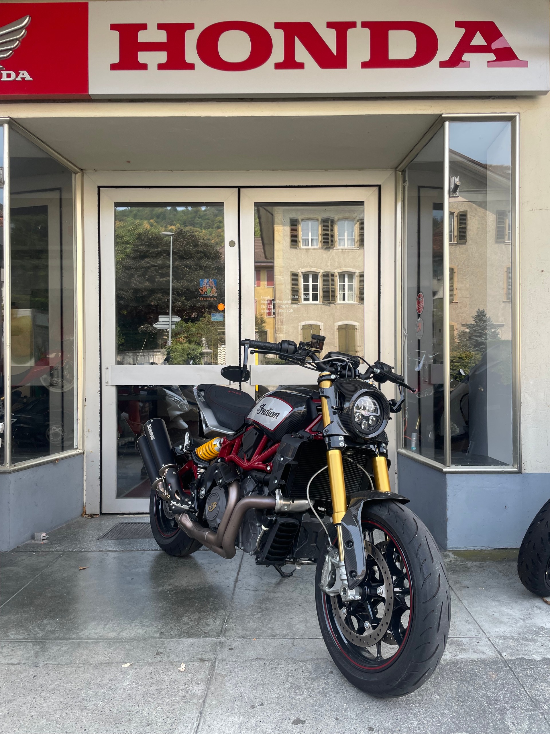 INDIAN FTR 1200 Z R Carbon