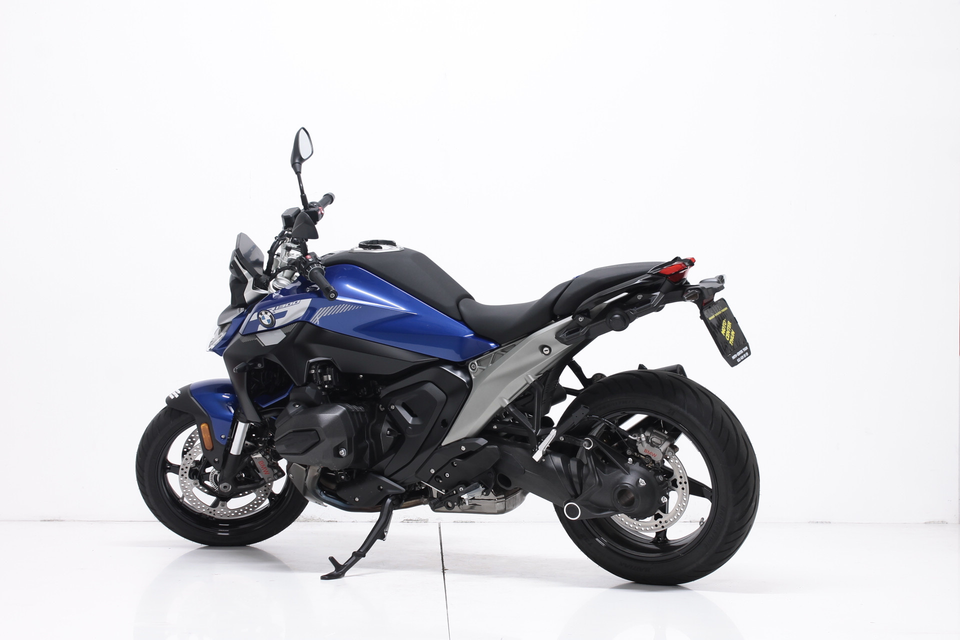 BMW R 1300 R-image-1