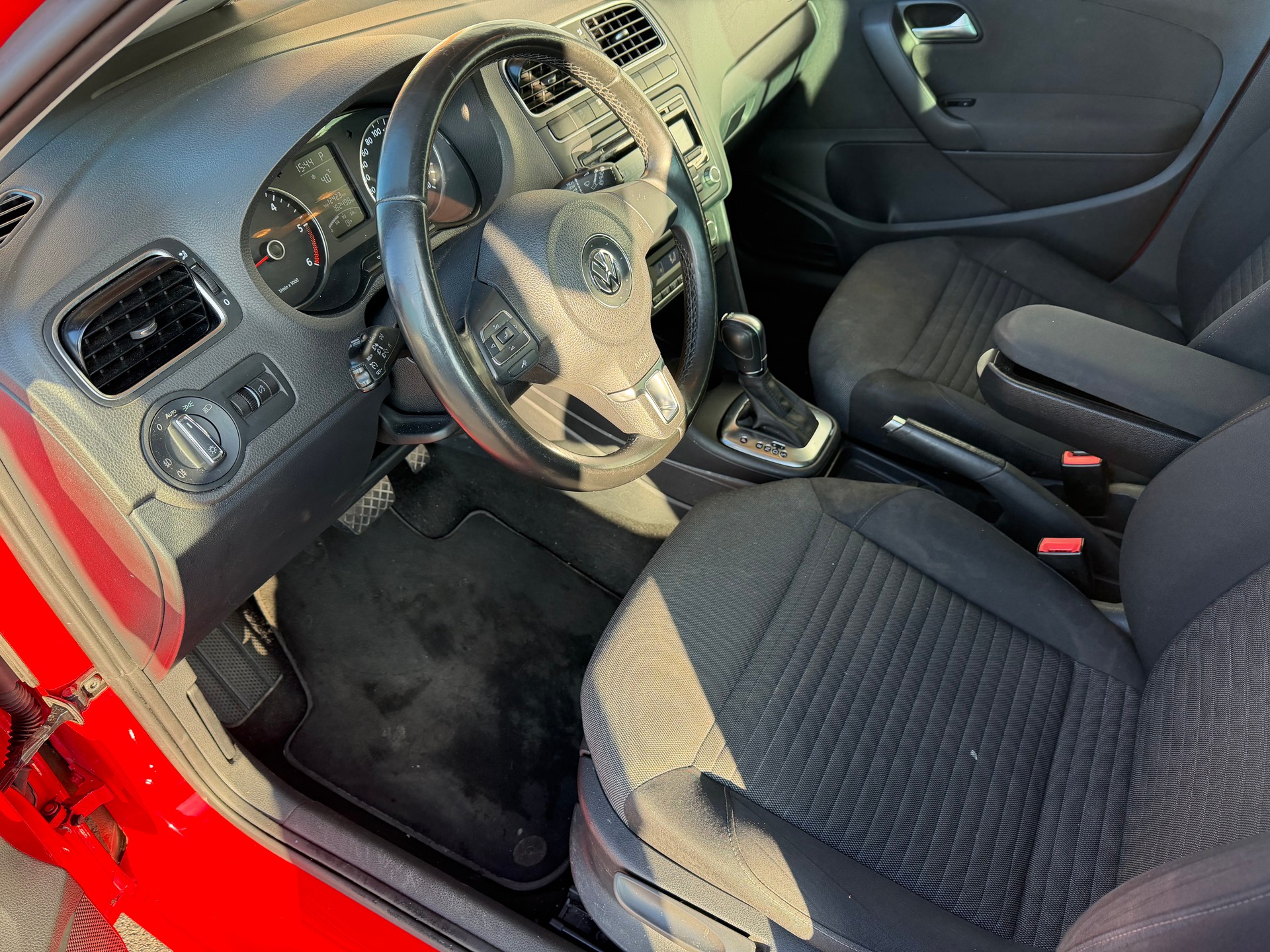 VW Polo 1.6 TDI Highline DSG-image-8