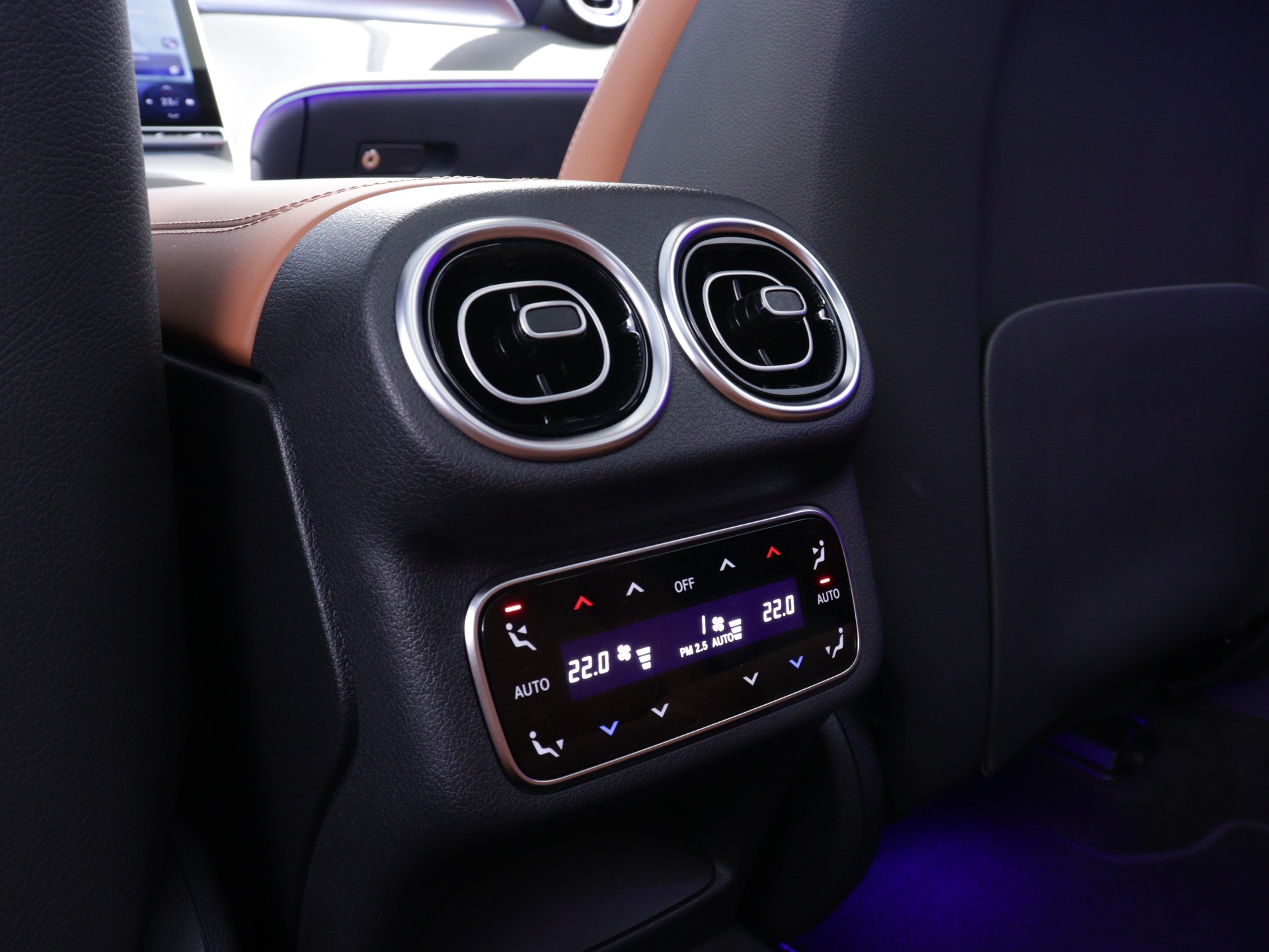 MERCEDES-BENZ GLC 220 d AMG Line 4matic-image-12