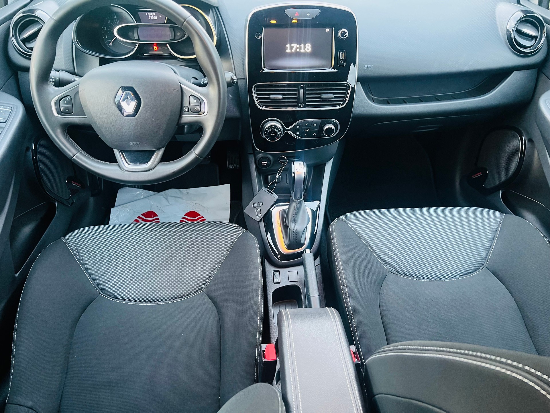 RENAULT Clio 1.5 dCi Business Line EDC-image-13