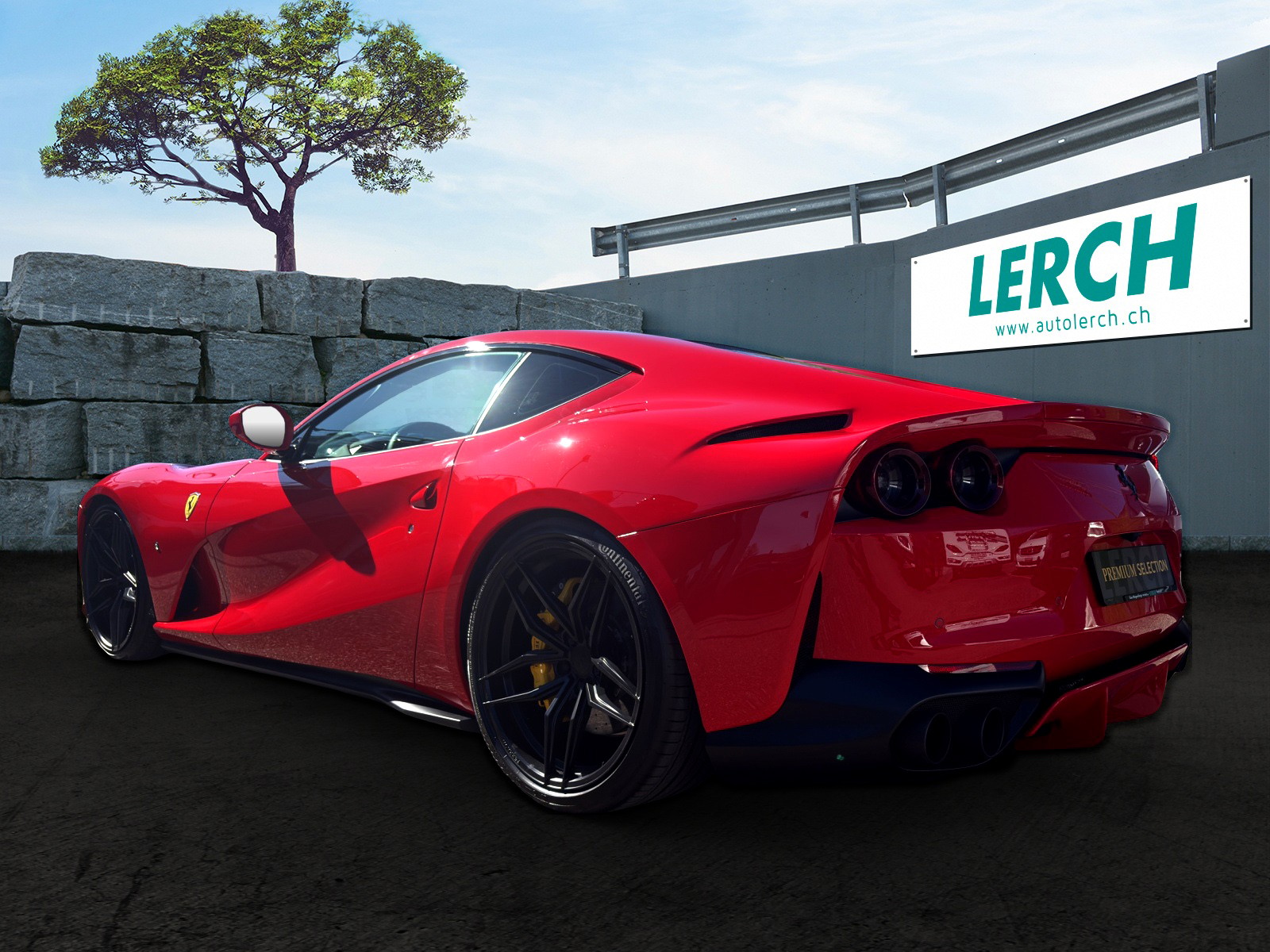 FERRARI 812 Superfast-showroom-element-3