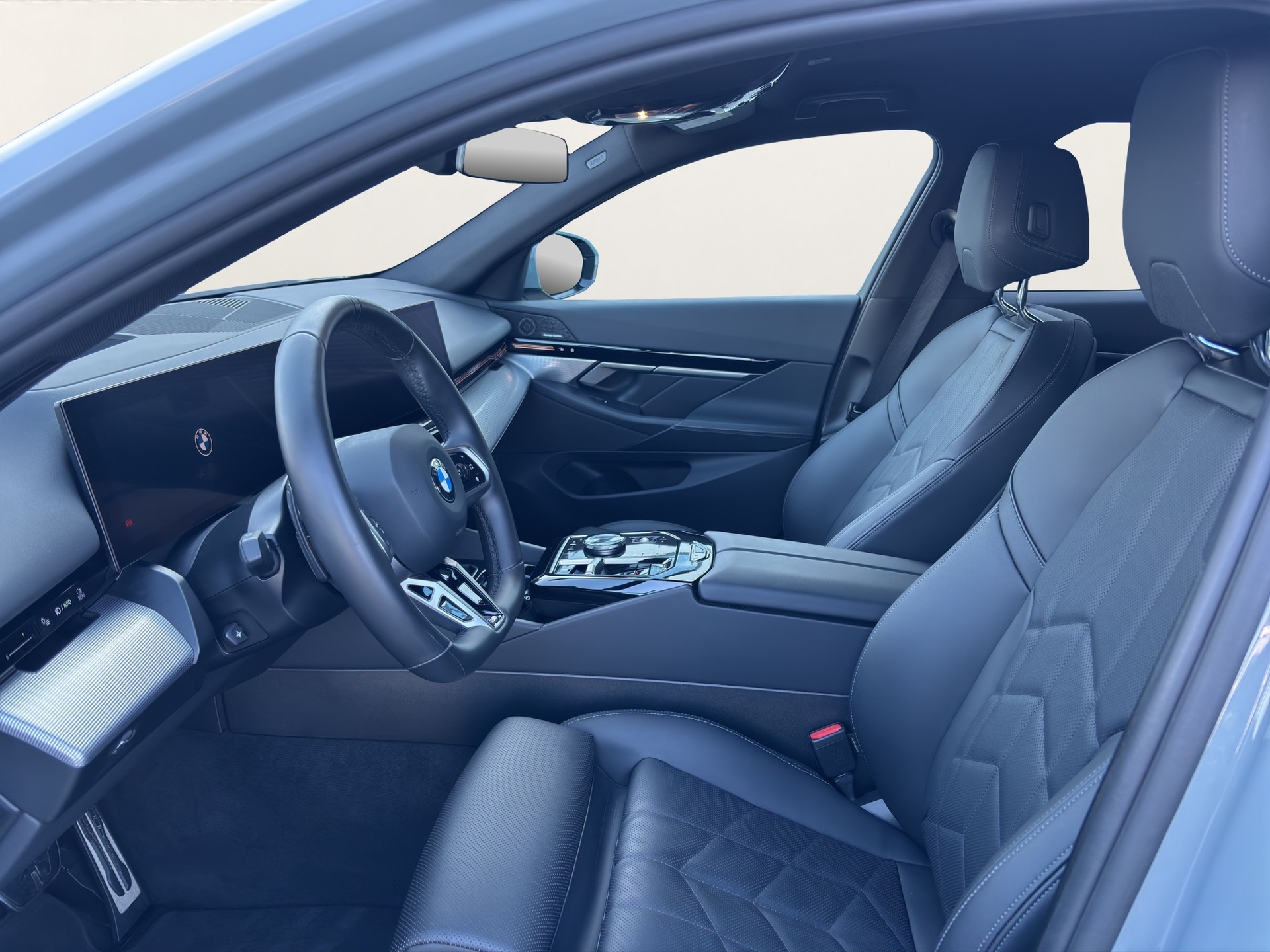 BMW 520d xDr 48V Tour M Sport-image-9