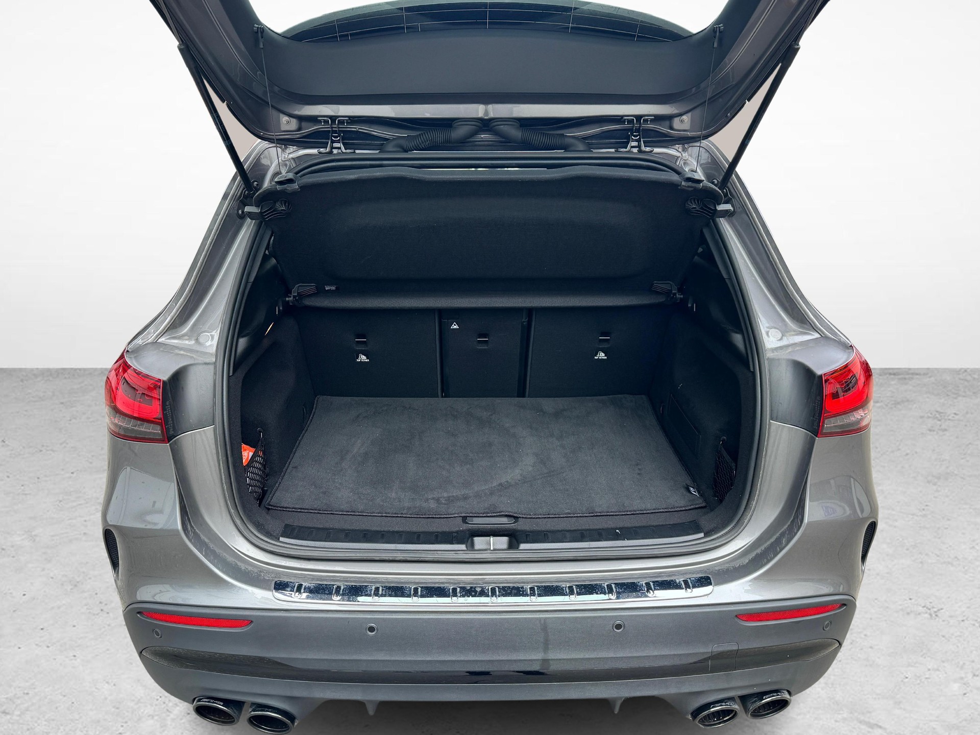 MERCEDES-BENZ GLA 45 S AMG 4matic+-image-11
