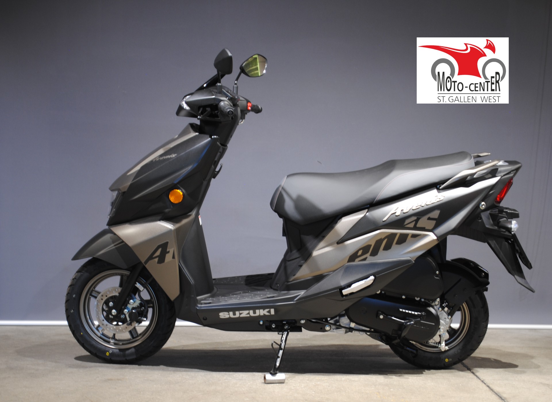 SUZUKI UN 125 Avenis-image-2