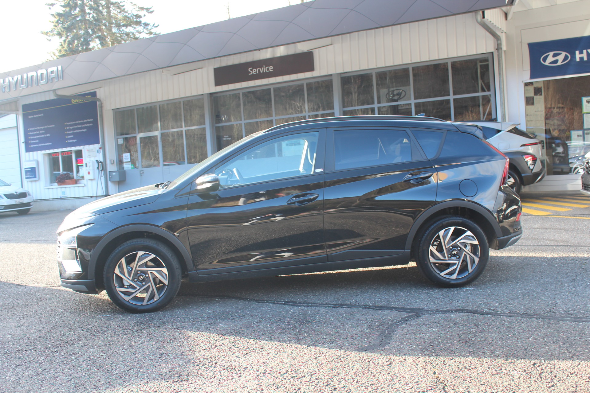HYUNDAI Bayon 1.0 T-GDi Amplia DCT-showroom-element-1