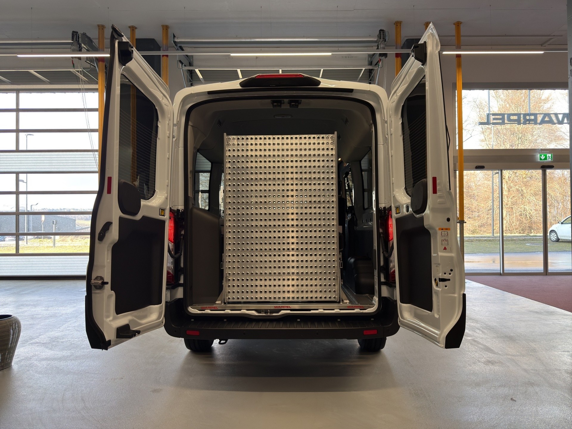 FORD Transit Combi 350 L3 Trend FWD A-image-11