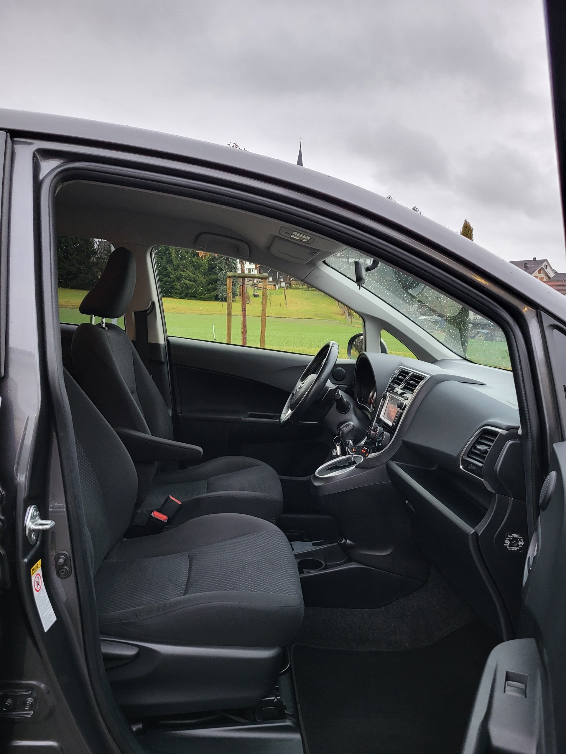 TOYOTA Verso-S 1.33 Linea Trend Multidrive S-image-5