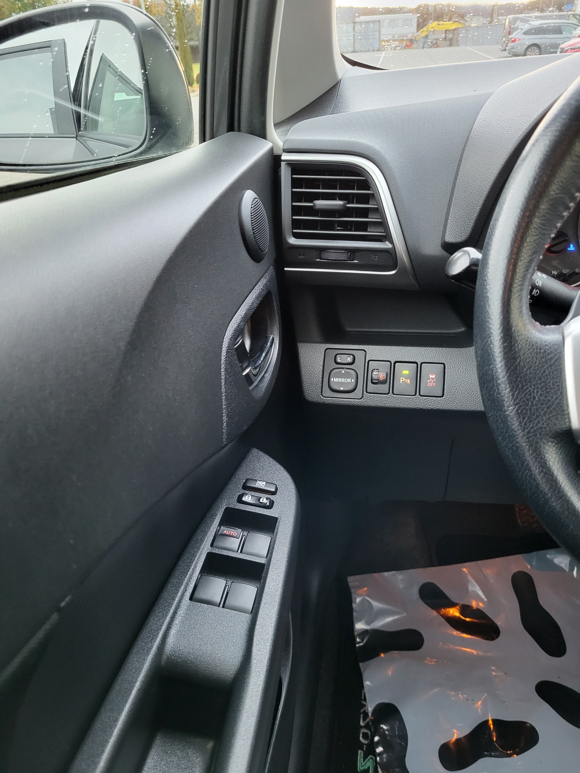 TOYOTA Verso-S 1.33 Linea Trend Multidrive S-image-10